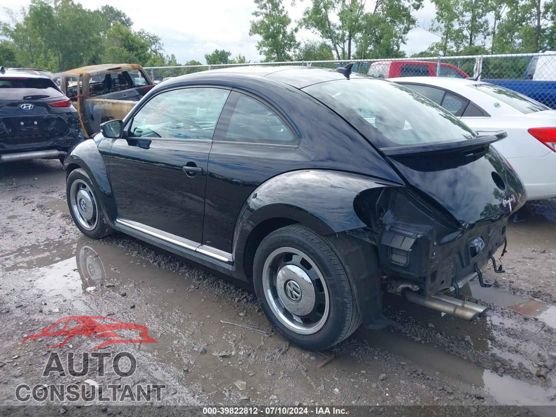 VOLKSWAGEN BEETLE 2016 - 3VWF17AT7GM638680