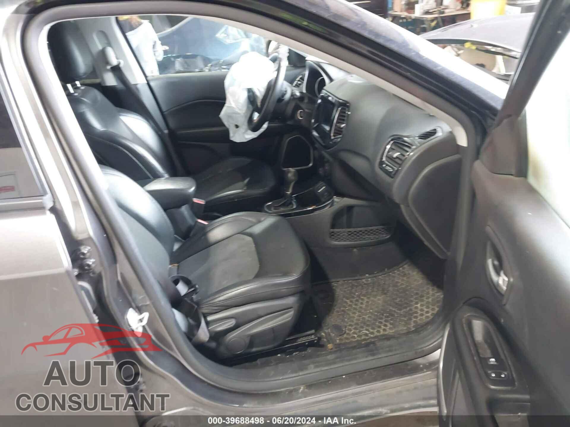 JEEP COMPASS 2019 - 3C4NJCBBXKT832700
