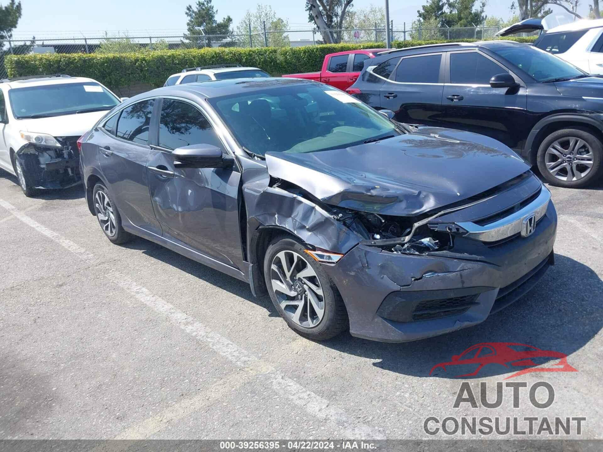 HONDA CIVIC 2018 - 2HGFC2F70JH577093