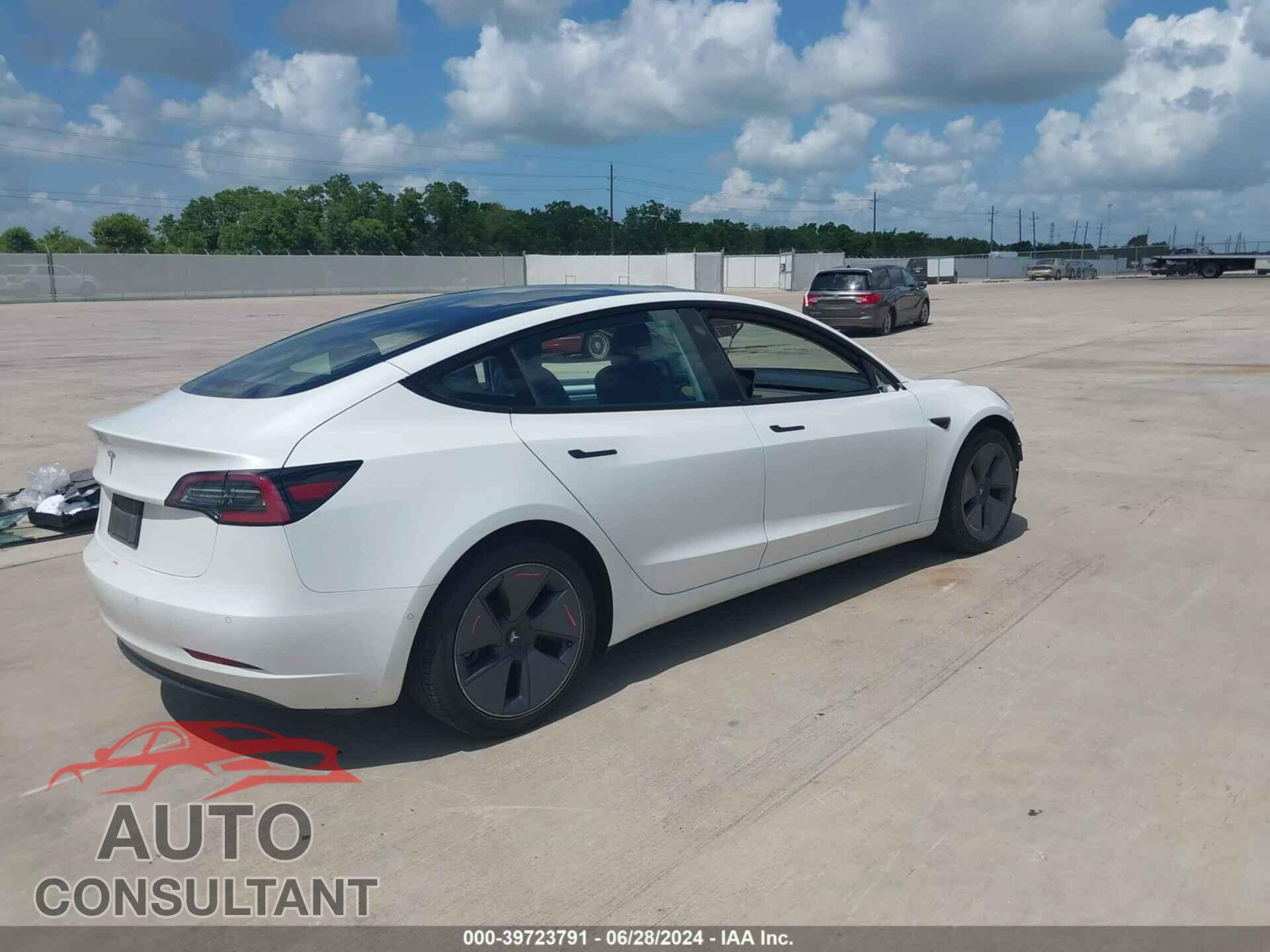 TESLA MODEL 3 2021 - 5YJ3E1EA2MF060603