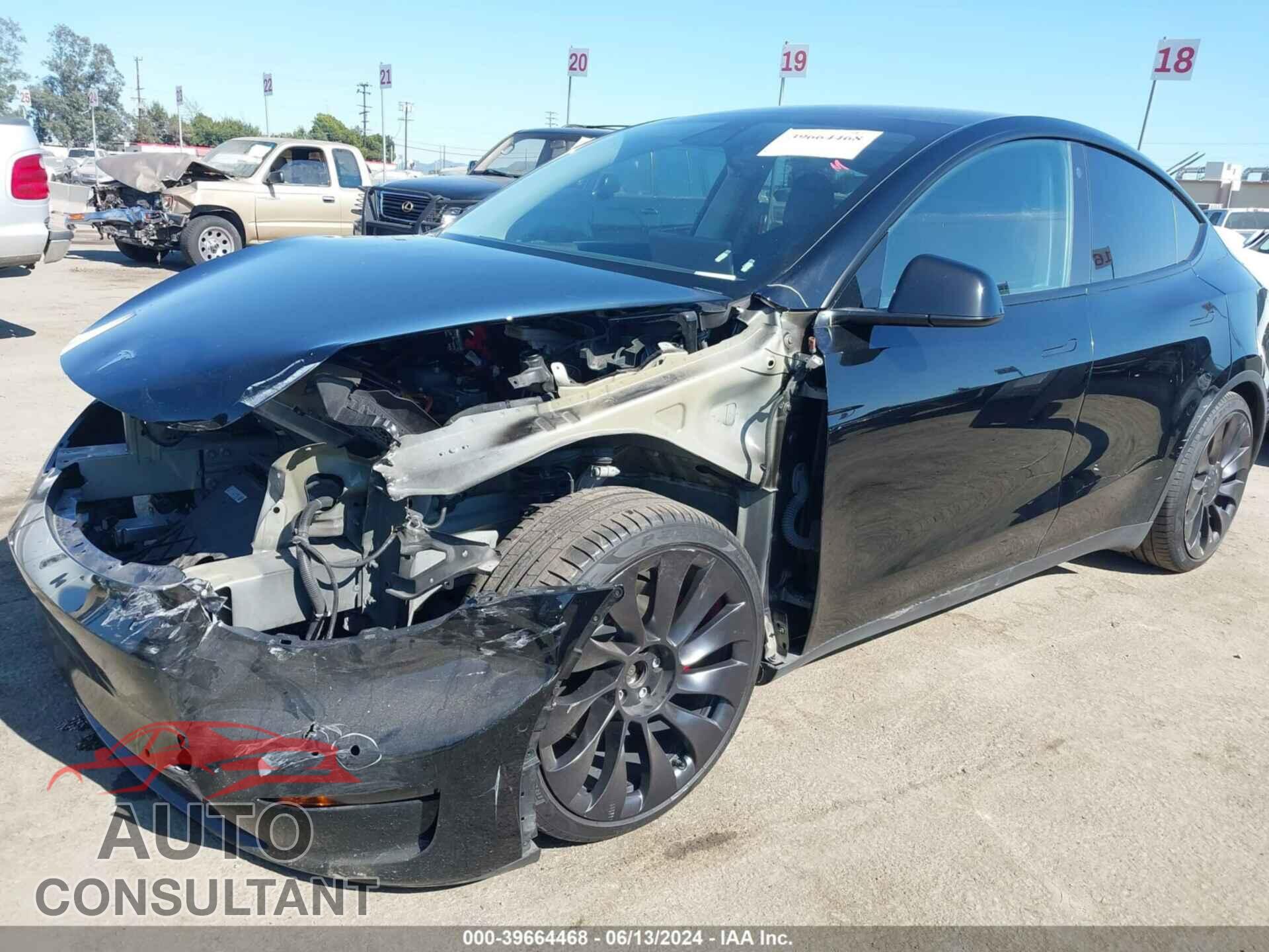 TESLA MODEL Y 2022 - 7SAYGDEF9NF382477