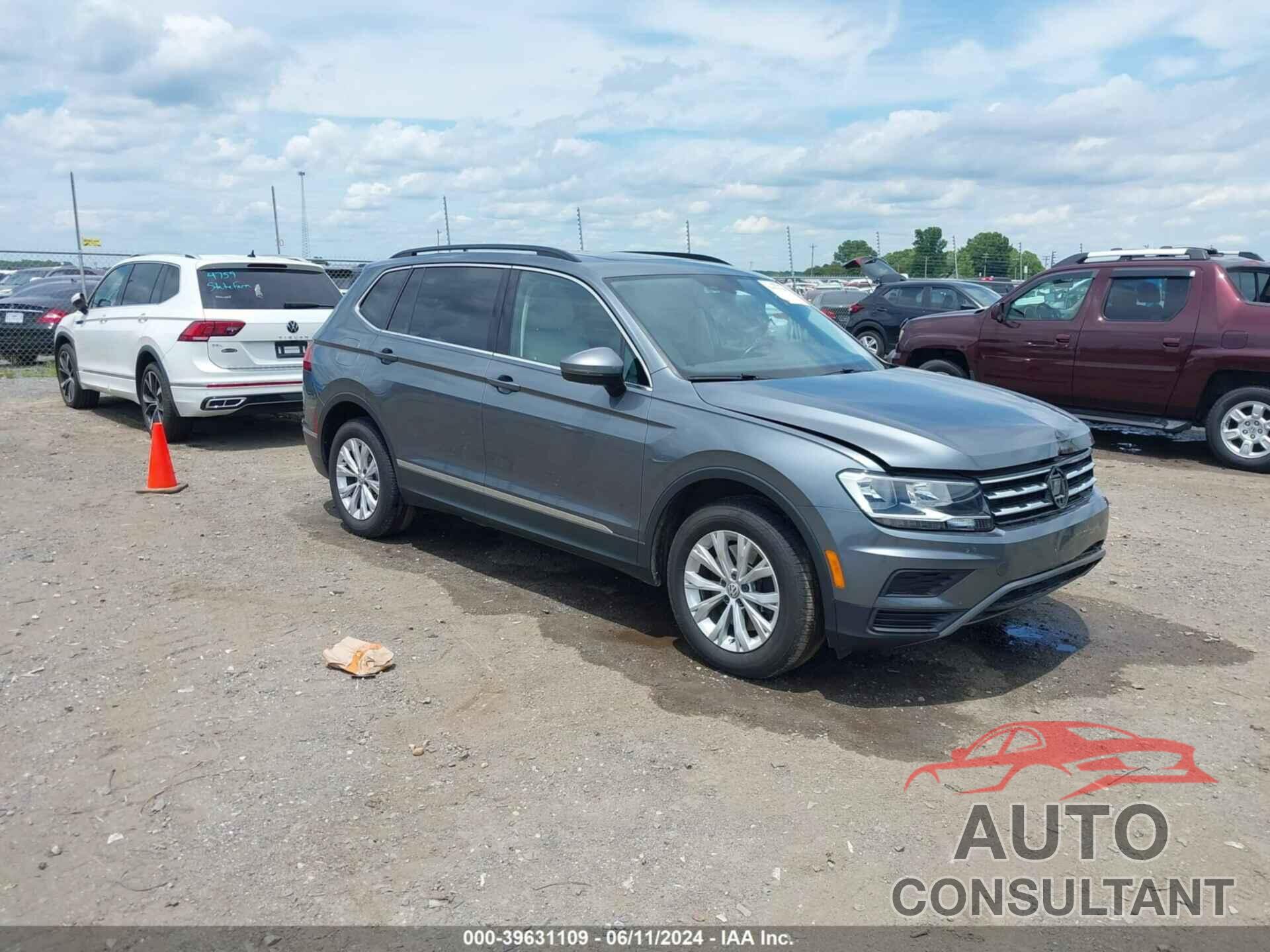 VOLKSWAGEN TIGUAN 2018 - 3VV3B7AX5JM171287