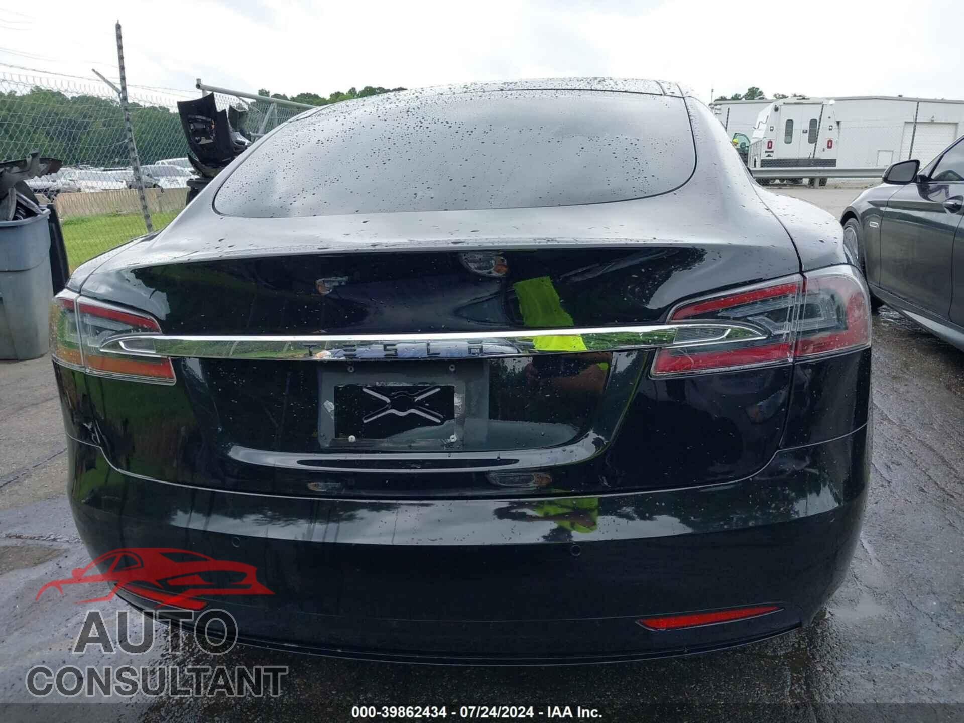TESLA MODEL S 2018 - 5YJSA1E29JF259577