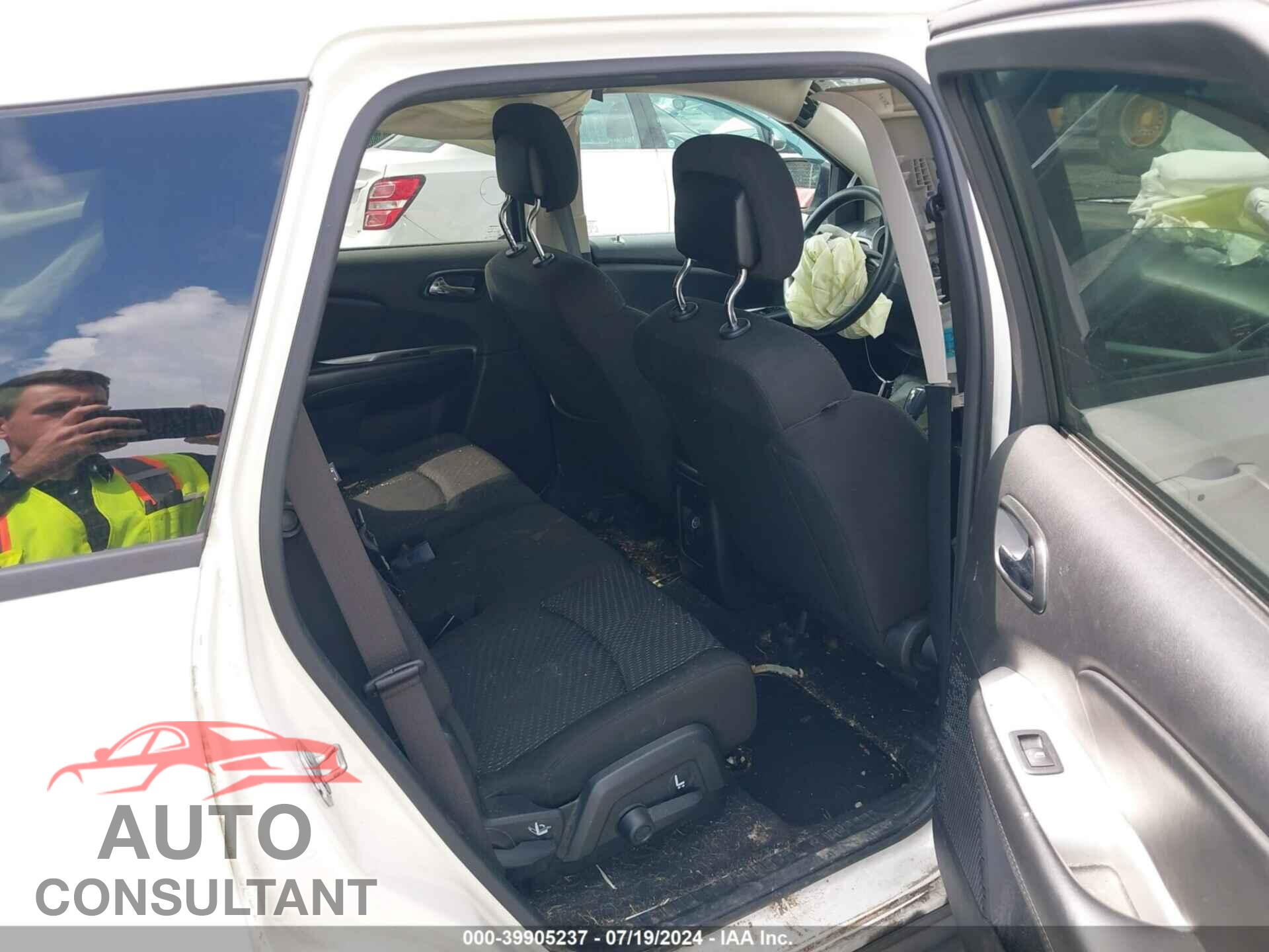 DODGE JOURNEY 2019 - 3C4PDCBB9KT857166