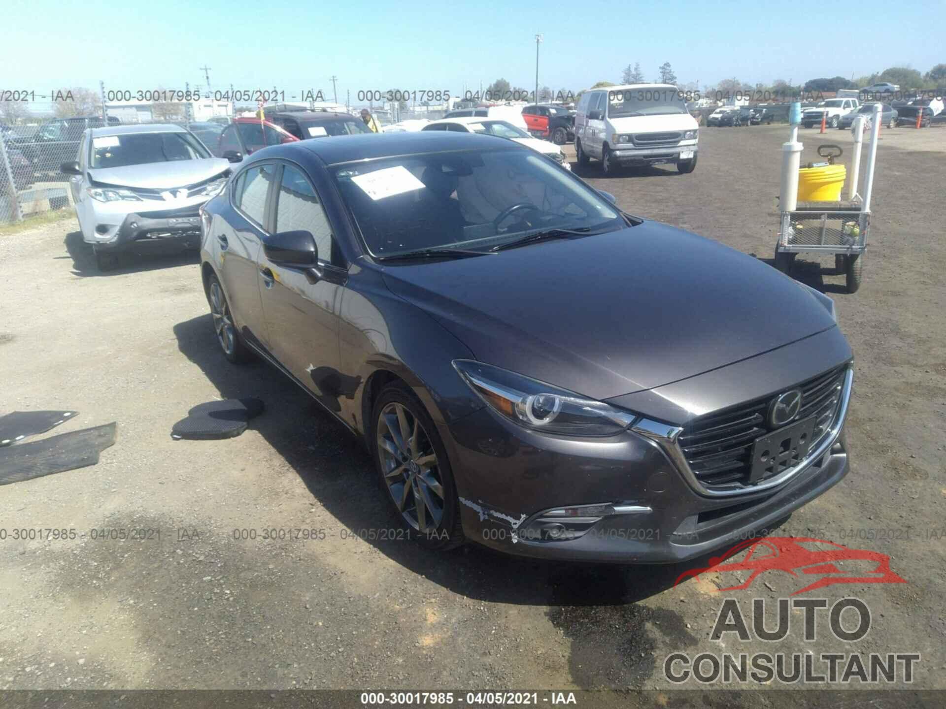 MAZDA MAZDA3 4-DOOR 2018 - 3MZBN1W3XJM185820