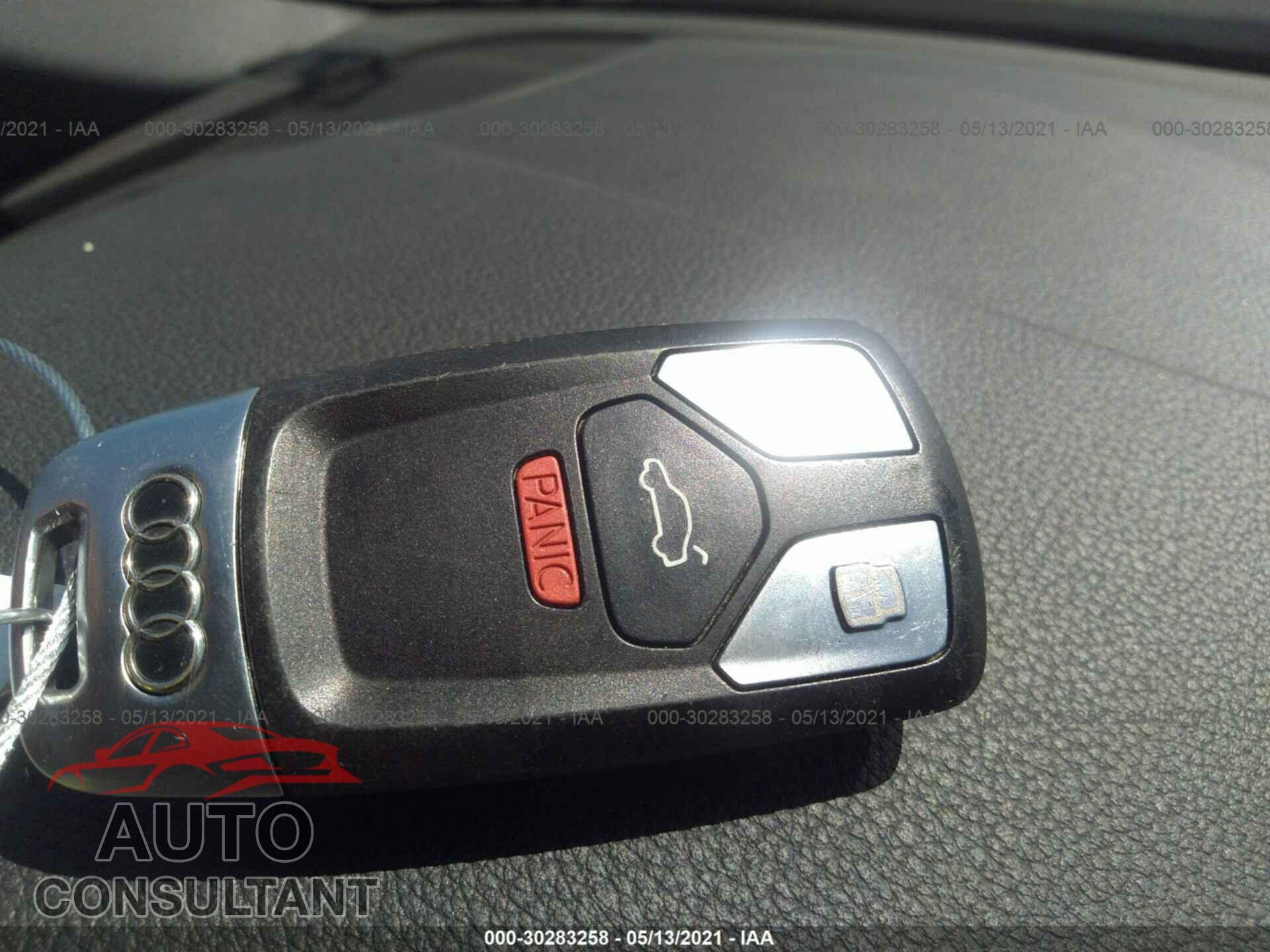 AUDI A4 2017 - WAUKMAF42HN044347