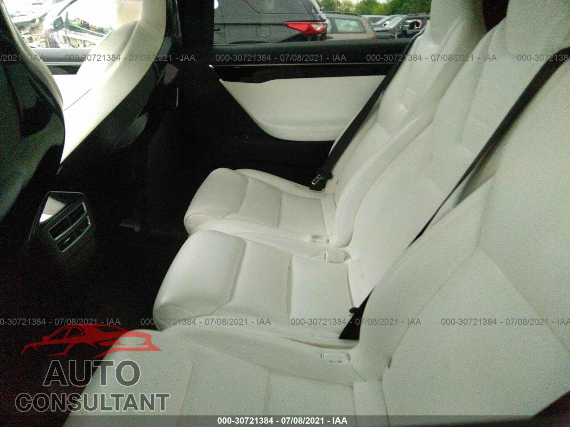 TESLA MODEL X 2016 - 5YJXCAE28GF013435