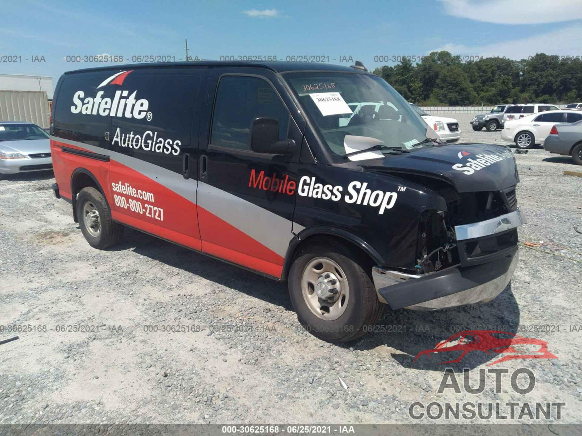 CHEVROLET EXPRESS CARGO VAN 2017 - 1GCWGAFF6H1141765