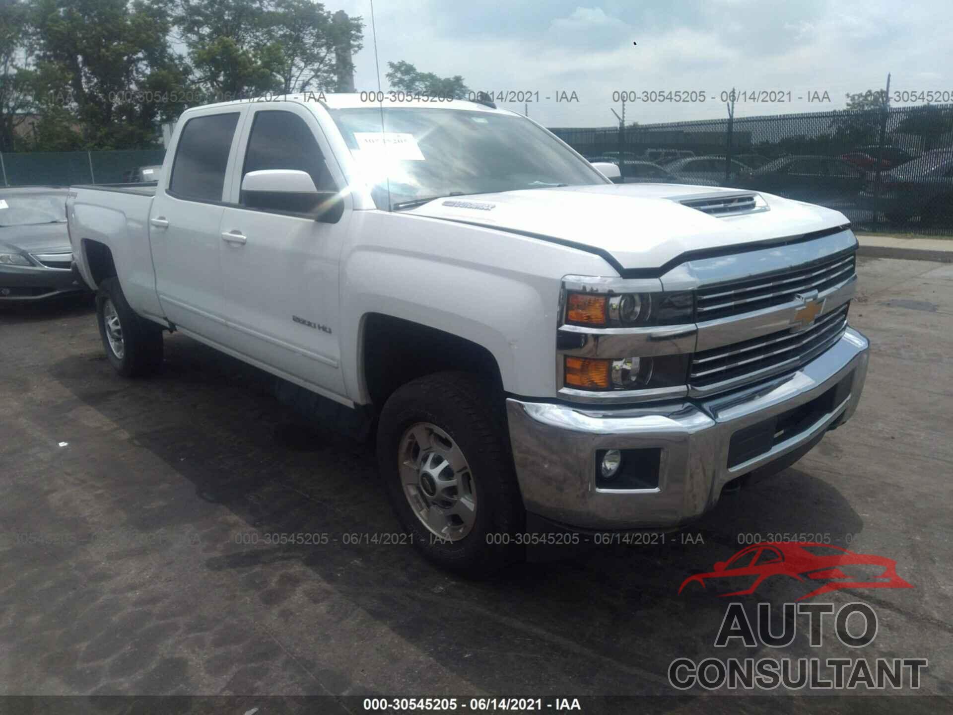 CHEVROLET SILVERADO 2500HD 2018 - 1GC1KVEYXJF230508