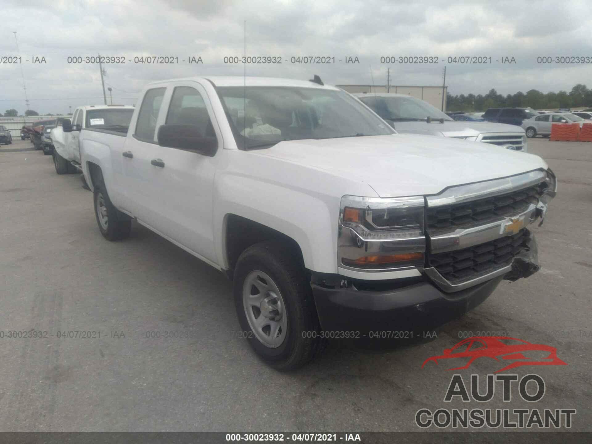 CHEVROLET SILVERADO 1500 2017 - 1GCRCNEH8HZ153002