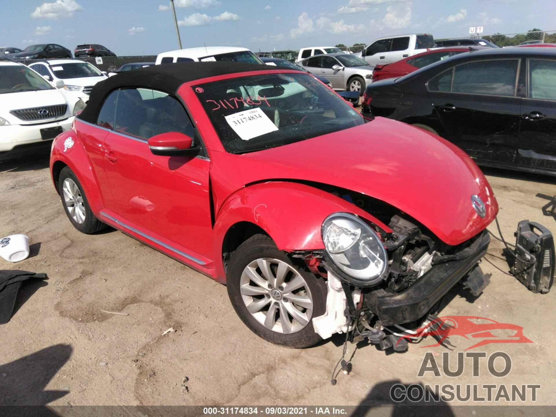 VOLKSWAGEN BEETLE CONVERTIBLE 2018 - 3VW5DAATXJM516807