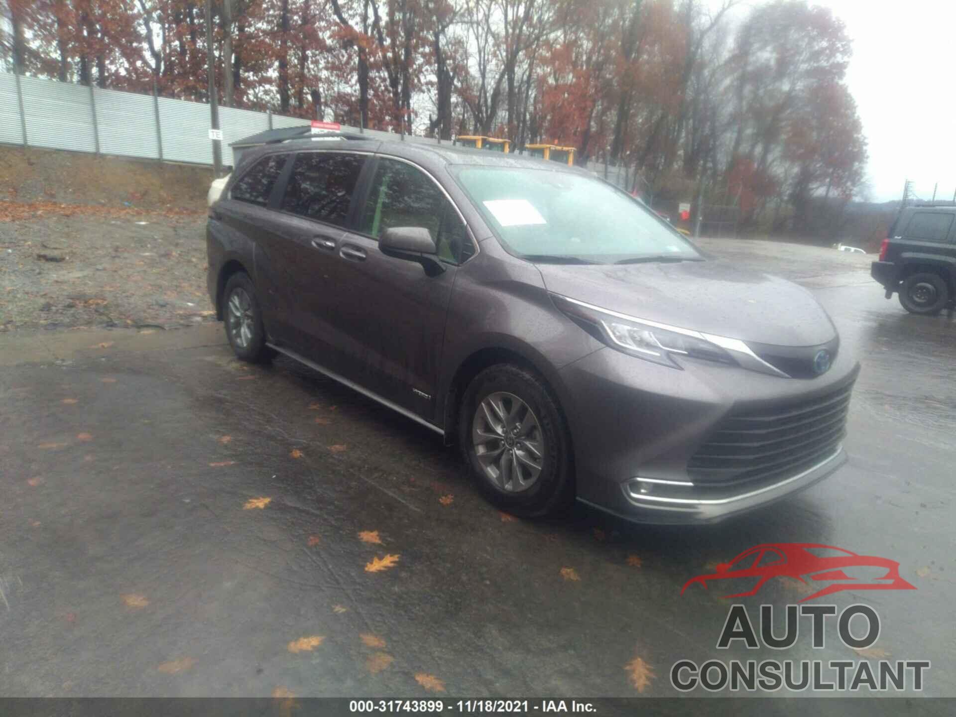 TOYOTA SIENNA 2021 - 5TDYSKFC1MS015829