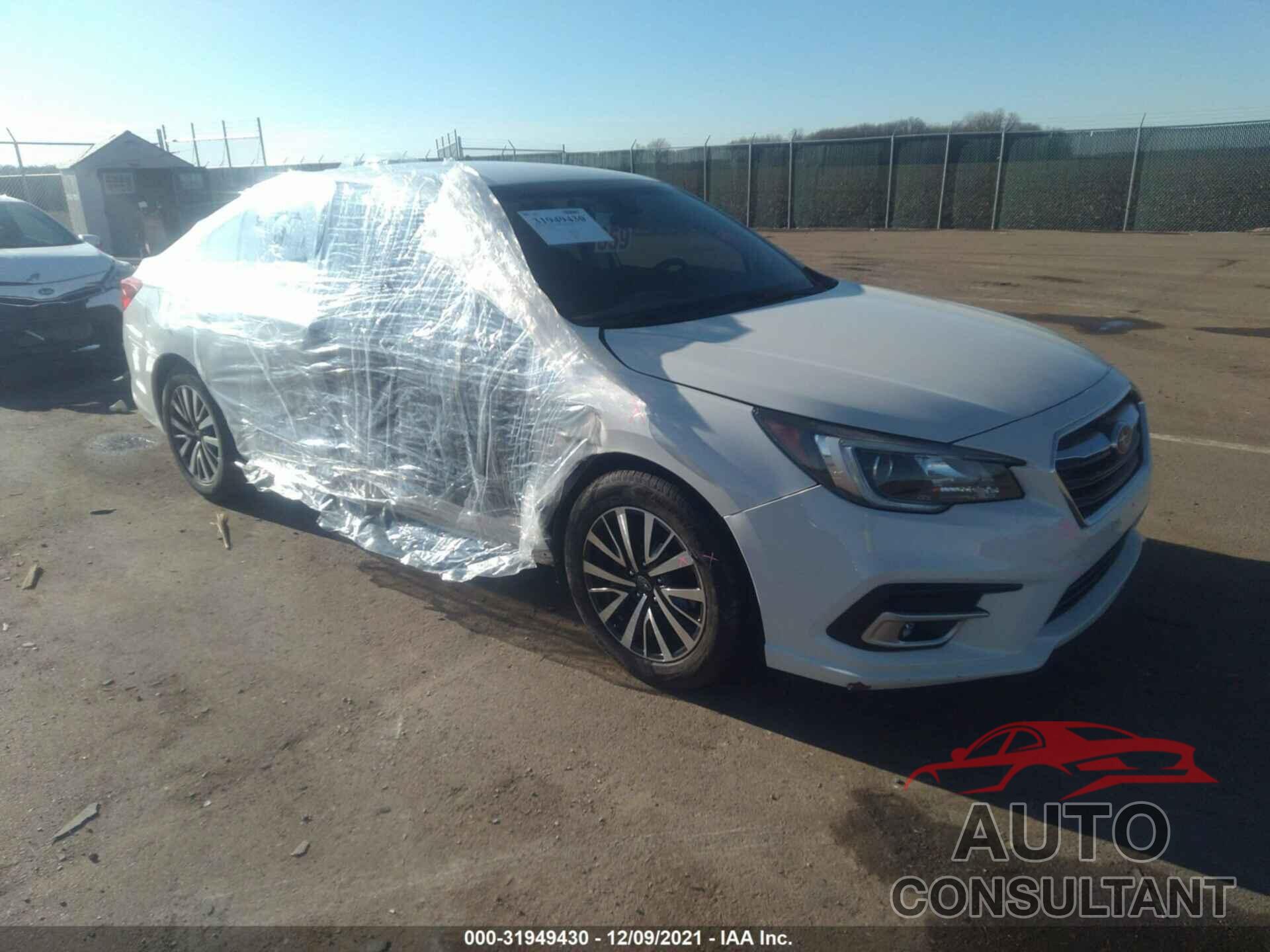 SUBARU LEGACY 2018 - 4S3BNAF65J3033250