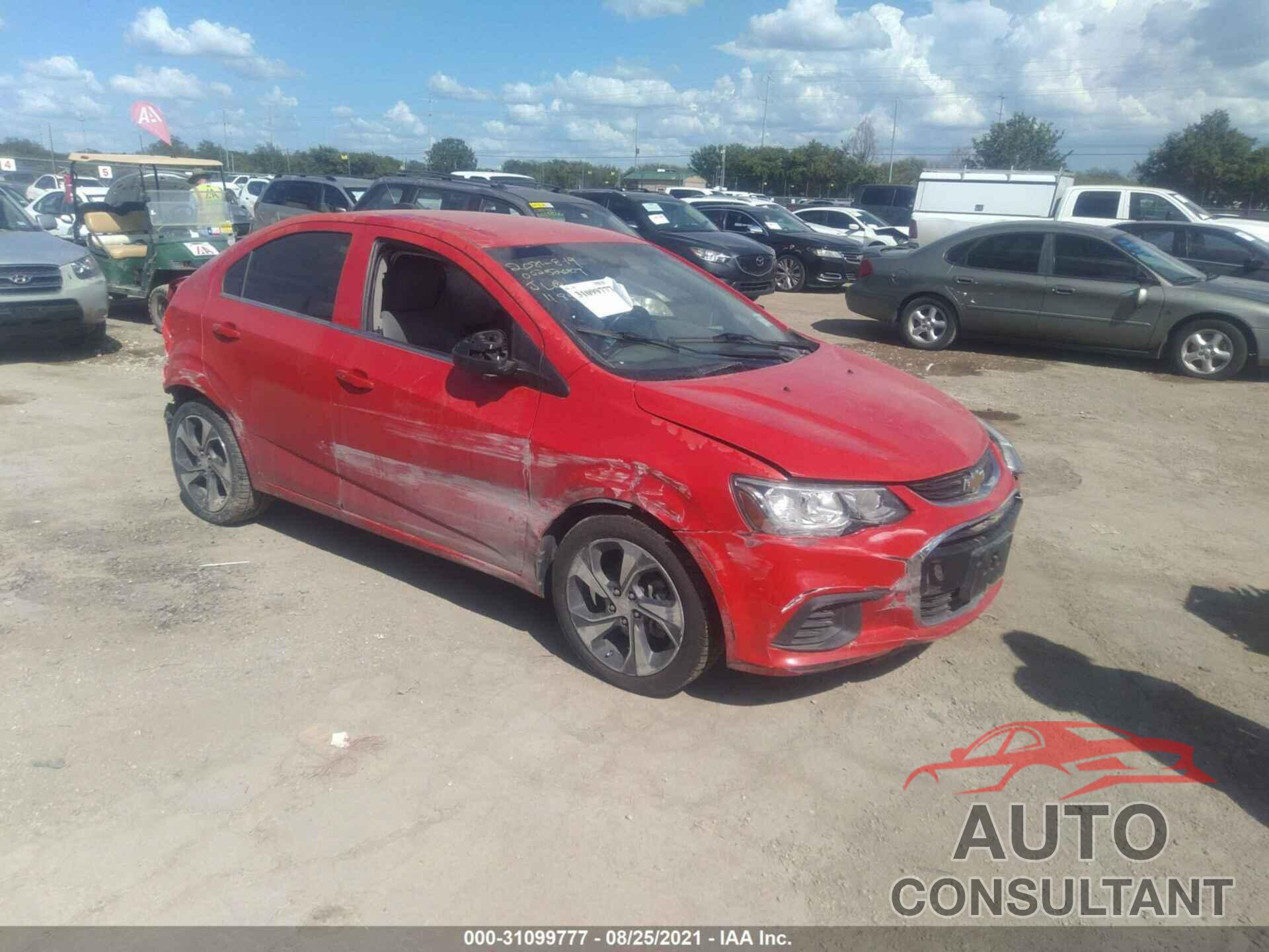CHEVROLET SONIC 2017 - 1G1JF5SBXH4118536
