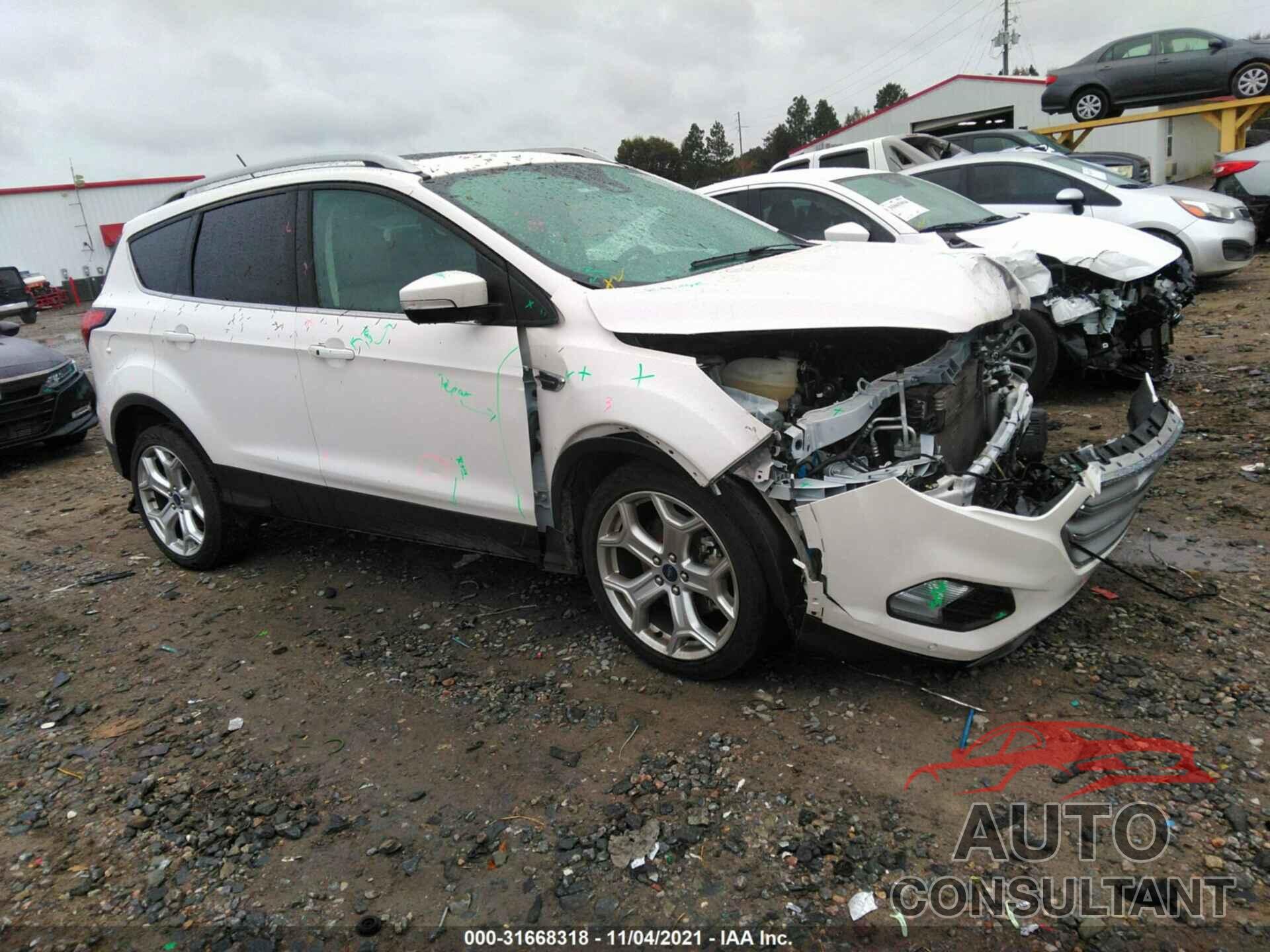 FORD ESCAPE 2019 - 1FMCU0J91KUA67258
