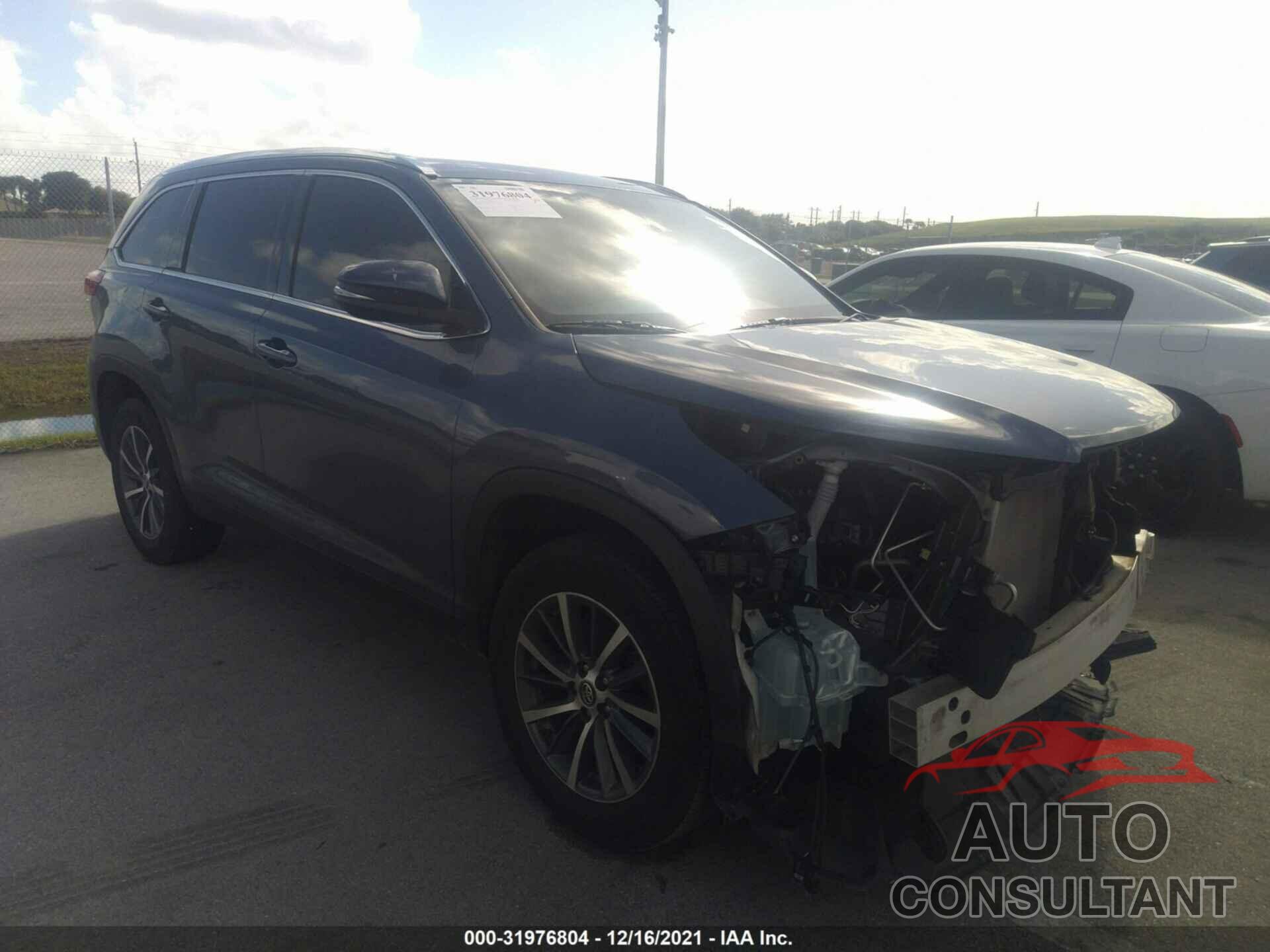 TOYOTA HIGHLANDER 2019 - 5TDKZRFH5KS290171
