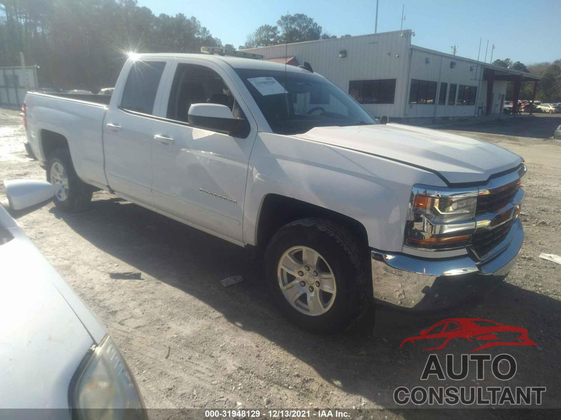 CHEVROLET SILVERADO 1500 2018 - 1GCRCREH4JZ162745