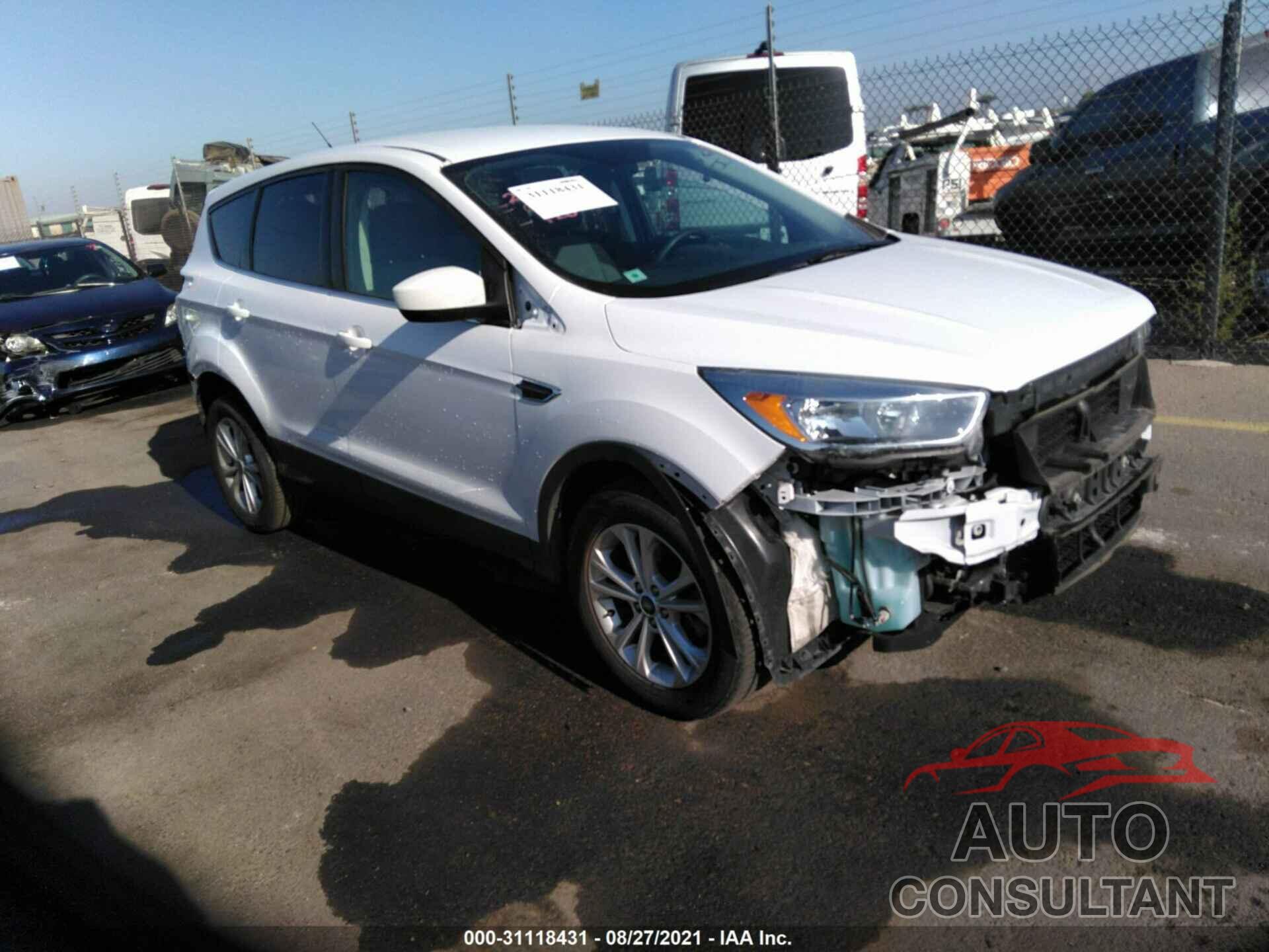FORD ESCAPE 2017 - 1FMCU9GD8HUE49571