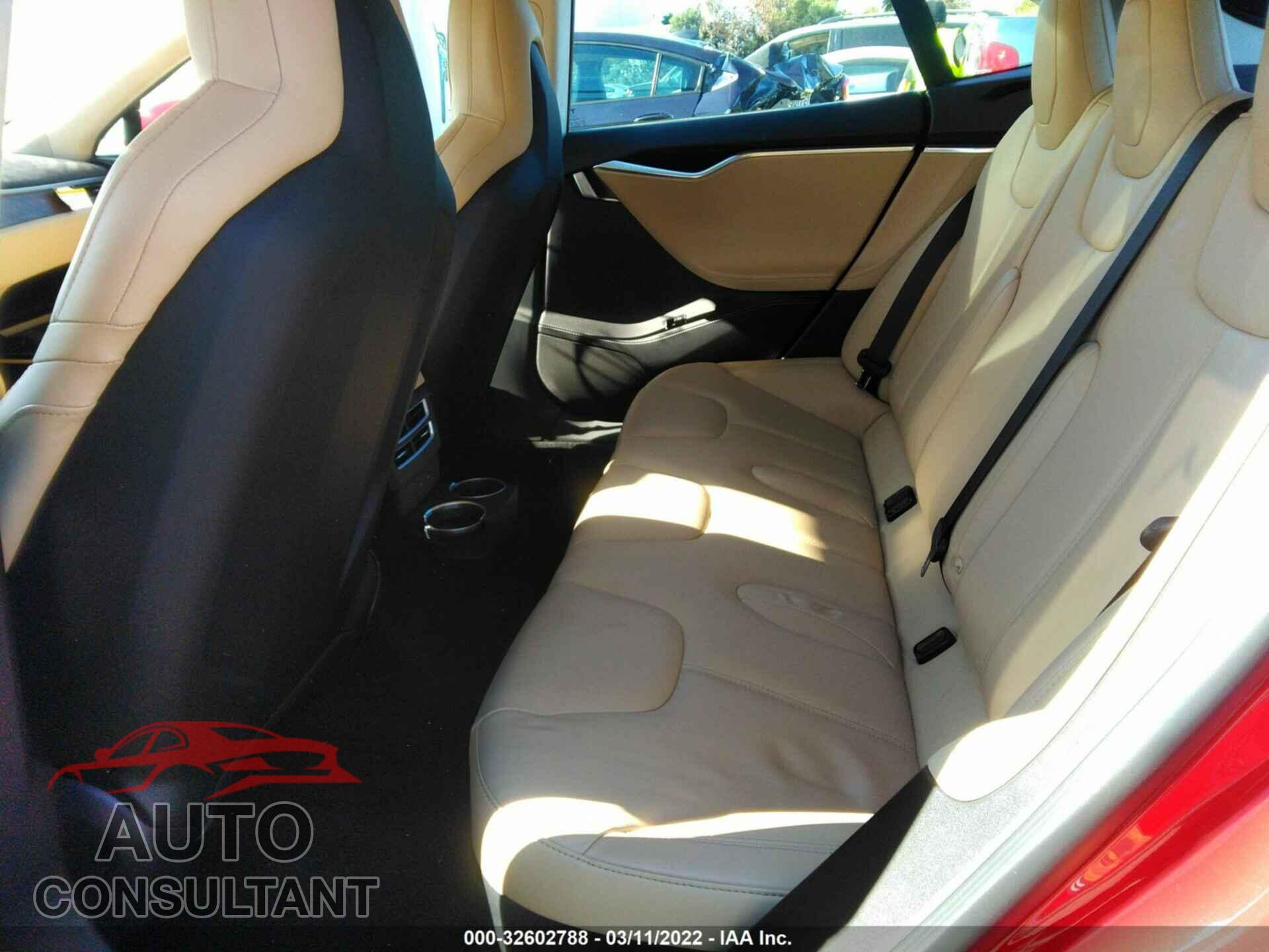 TESLA MODEL S 2016 - 5YJSA1E26GF157498
