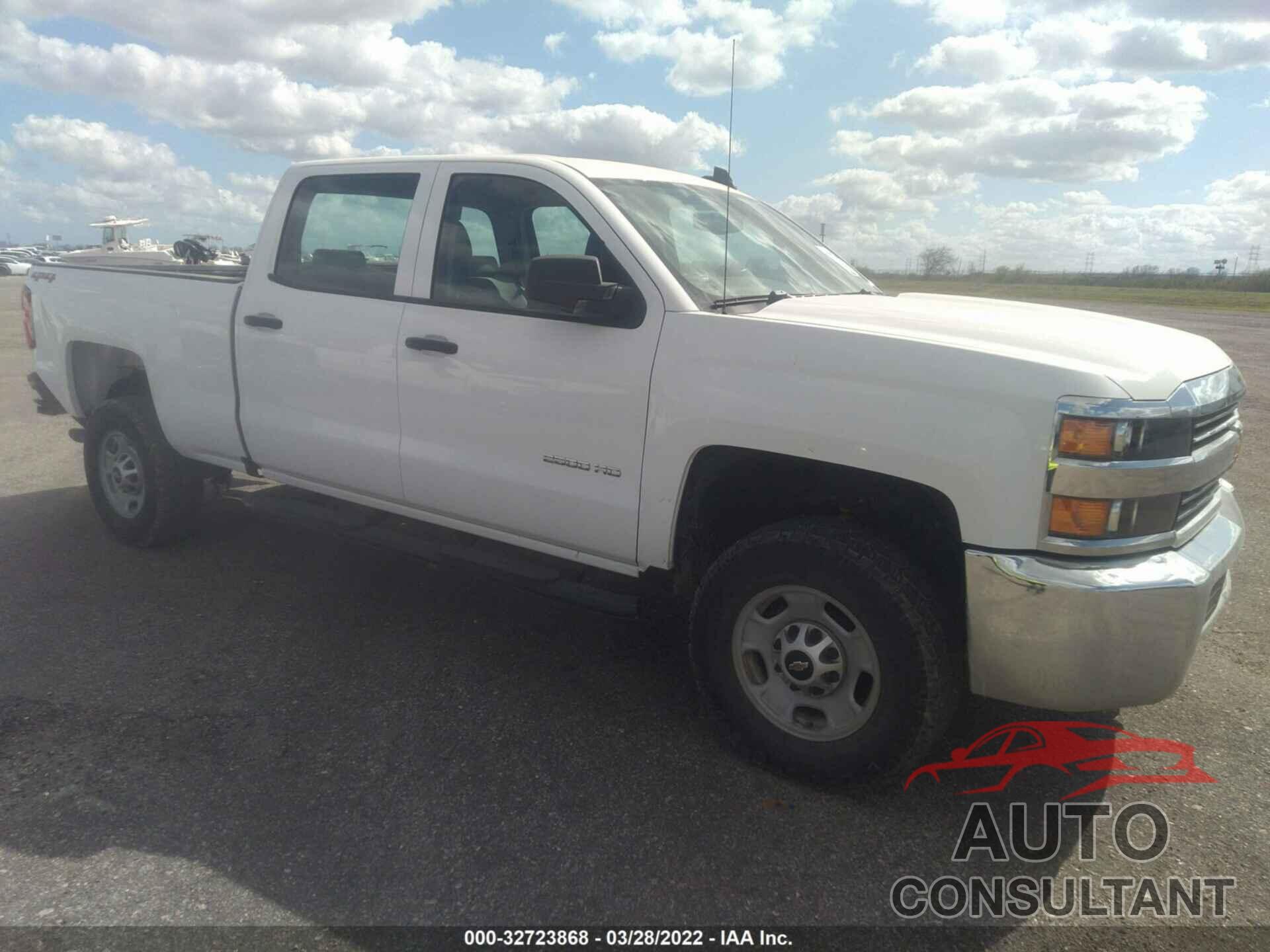 CHEVROLET SILVERADO 2500HD 2018 - 1GC1KUEG4JF274263