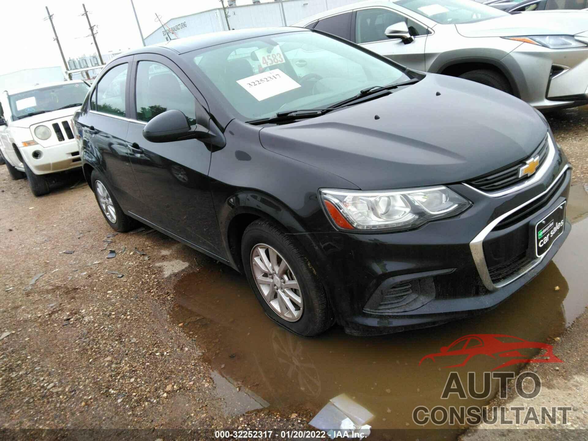 CHEVROLET SONIC 2017 - 1G1JD5SG3H4141691