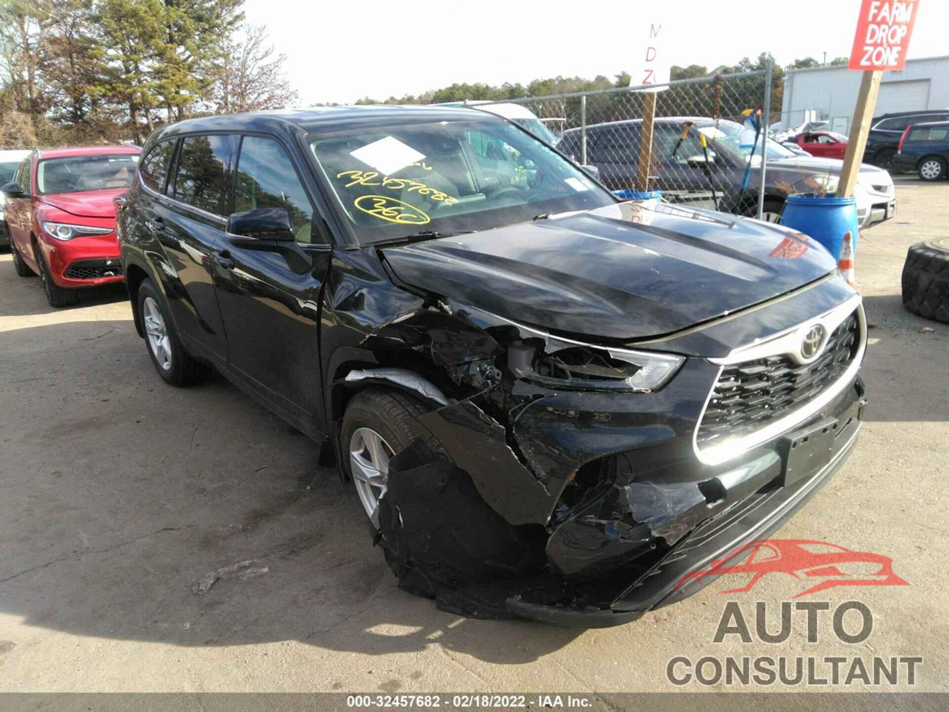 TOYOTA HIGHLANDER 2022 - 5TDCZRBH9NS563305