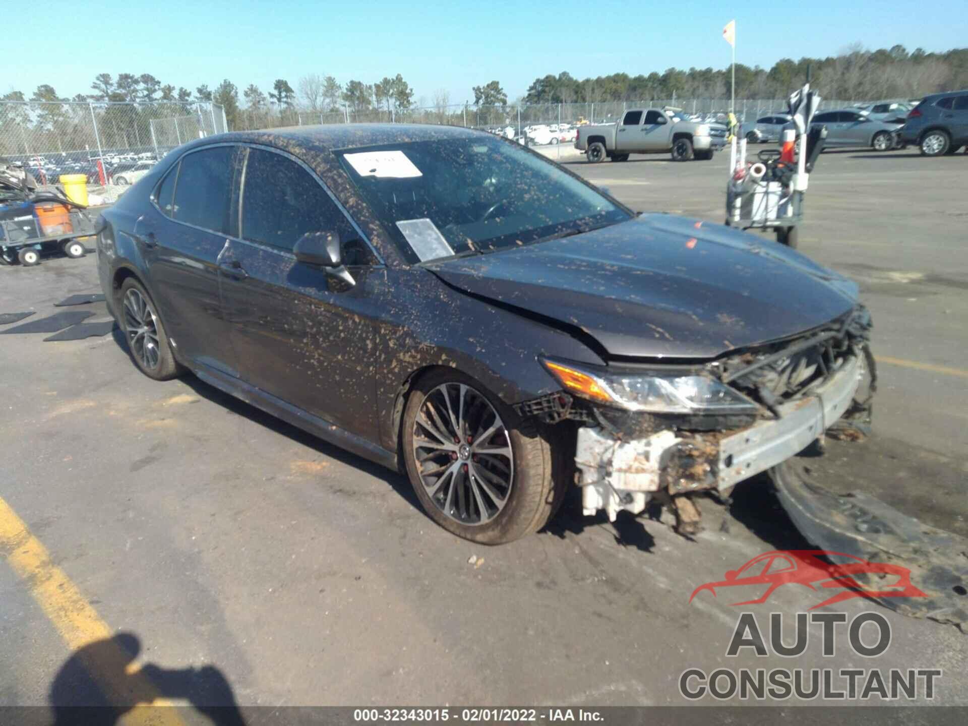 TOYOTA CAMRY 2019 - 4T1B11HK0KU188575