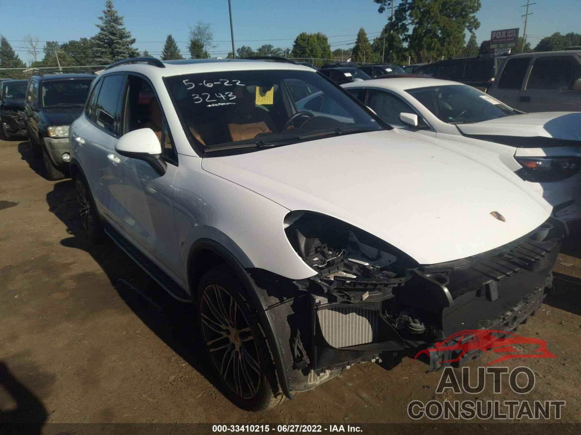 PORSCHE CAYENNE 2016 - WP1AB2A23GLA93243