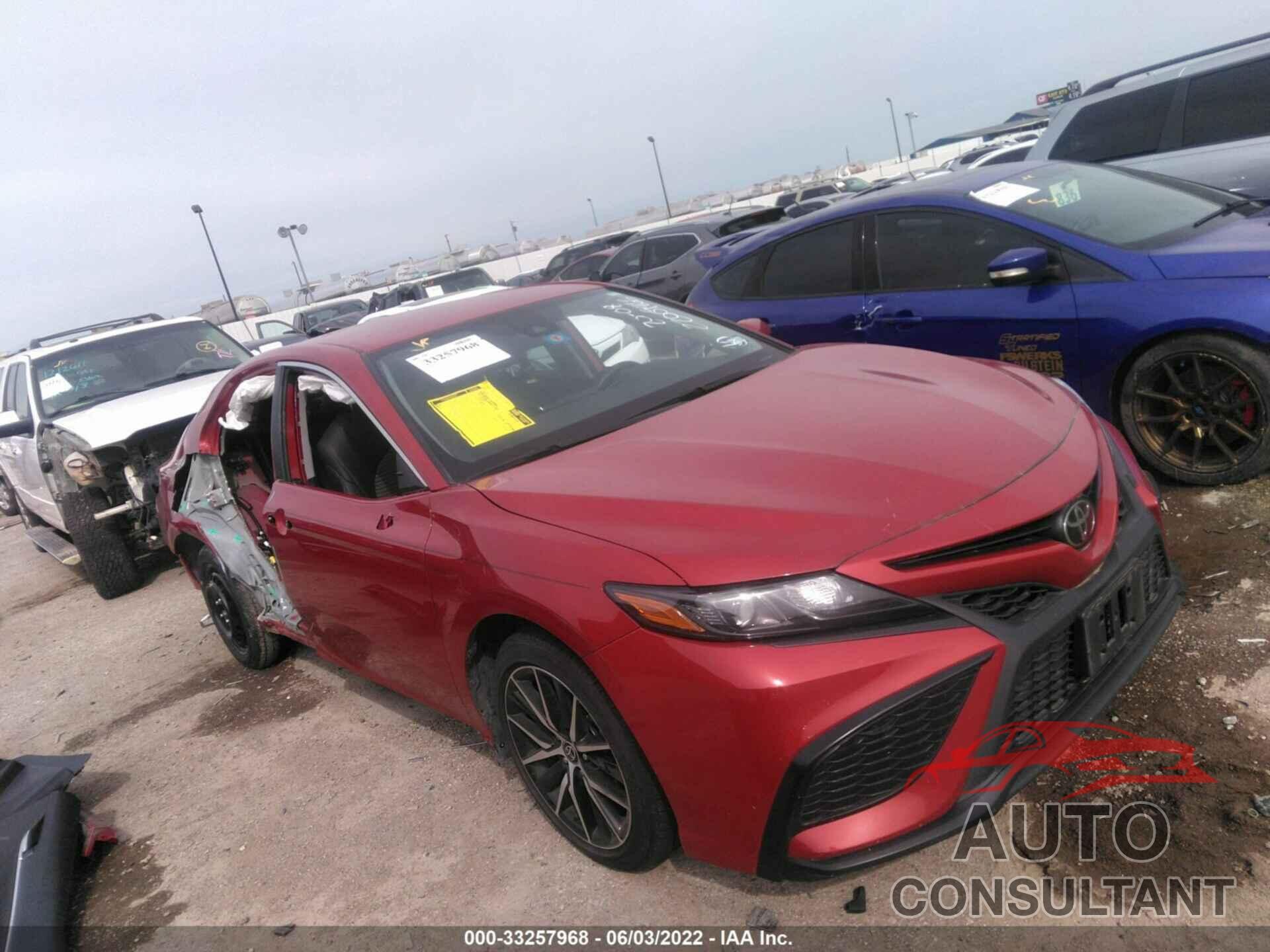 TOYOTA CAMRY 2021 - 4T1G11AK9MU452413