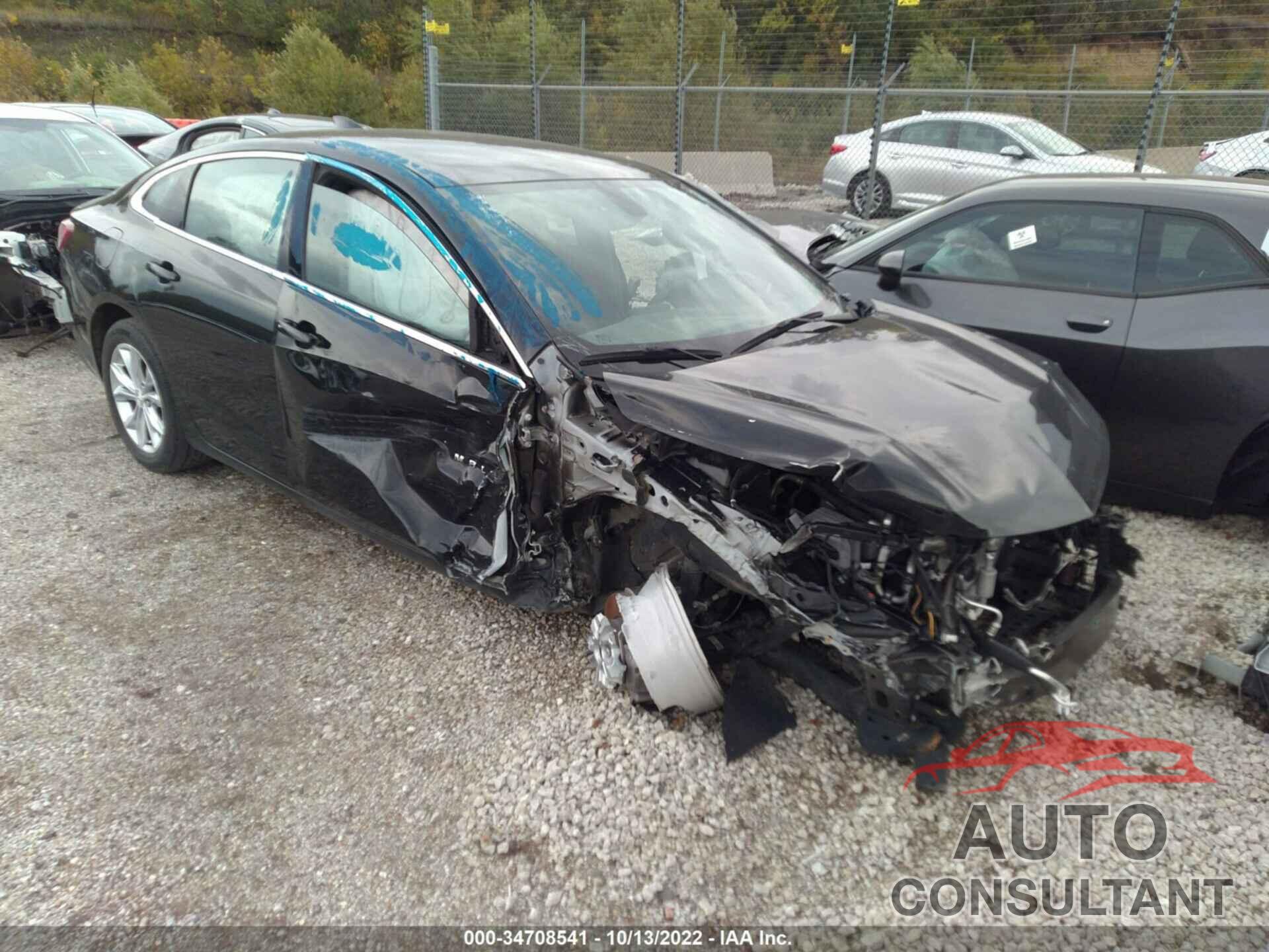 CHEVROLET MALIBU 2019 - 1G1ZD5ST8KF139057