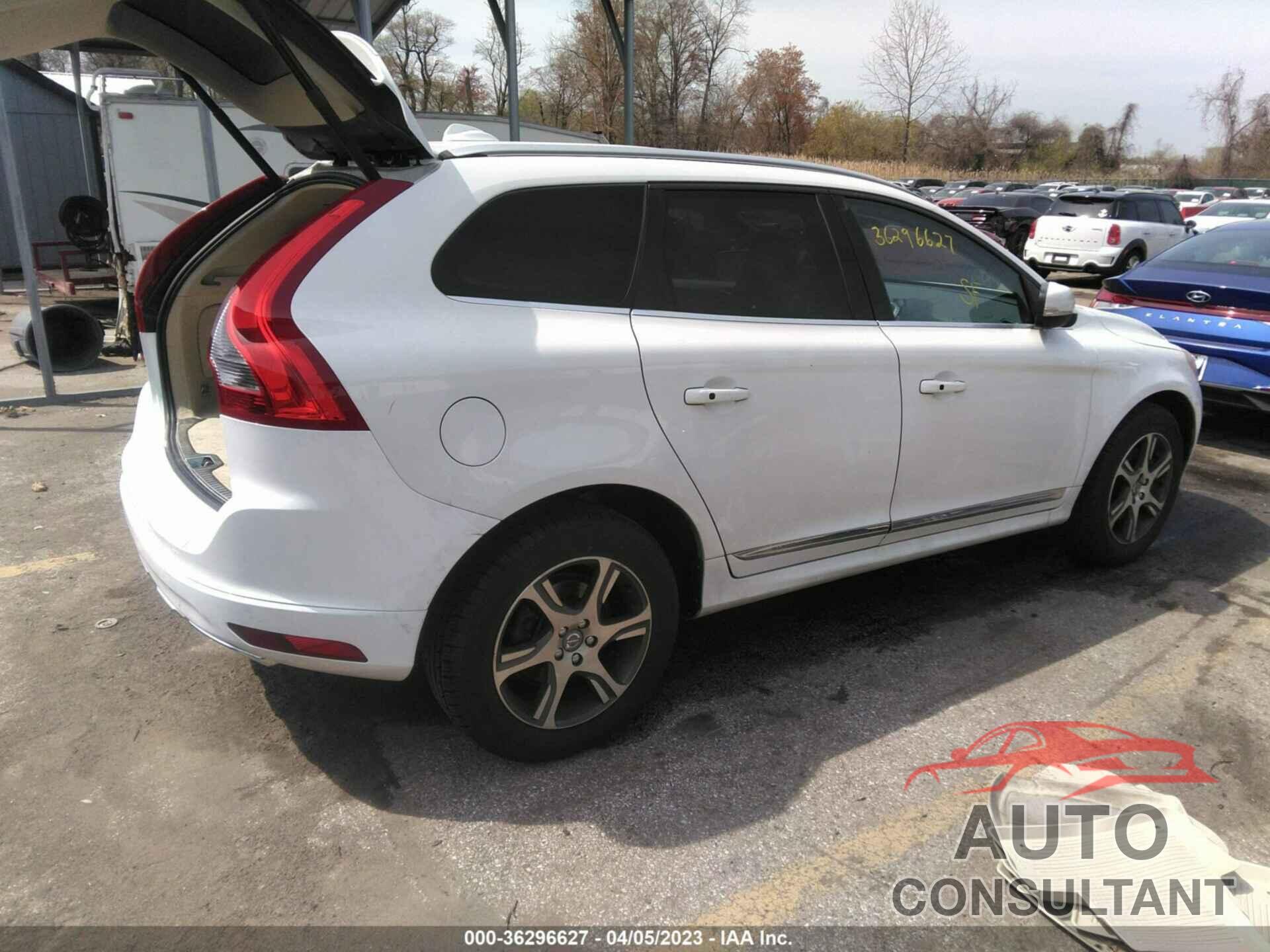 VOLVO XC60 2015 - YV4902RK0F2741220