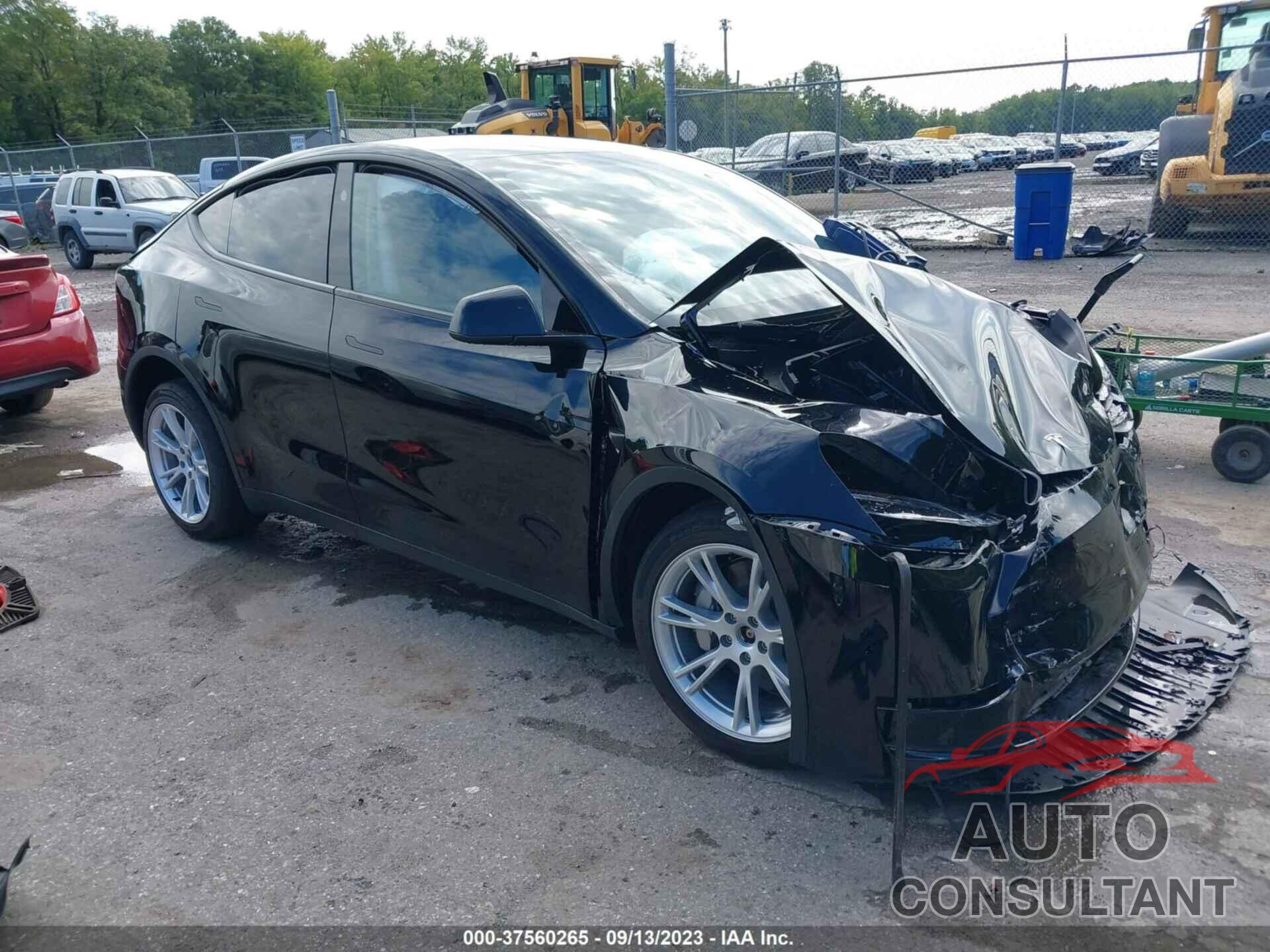 TESLA MODEL Y 2023 - 7SAYGDEE0PA136165
