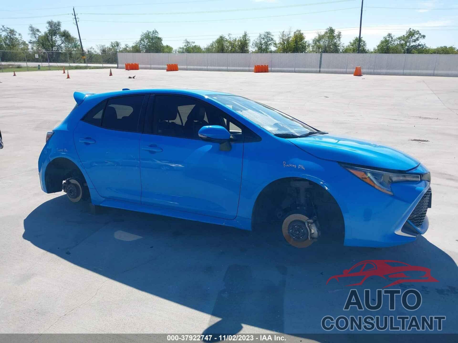 TOYOTA COROLLA HATCHBACK 2019 - JTNK4RBE3K3007483