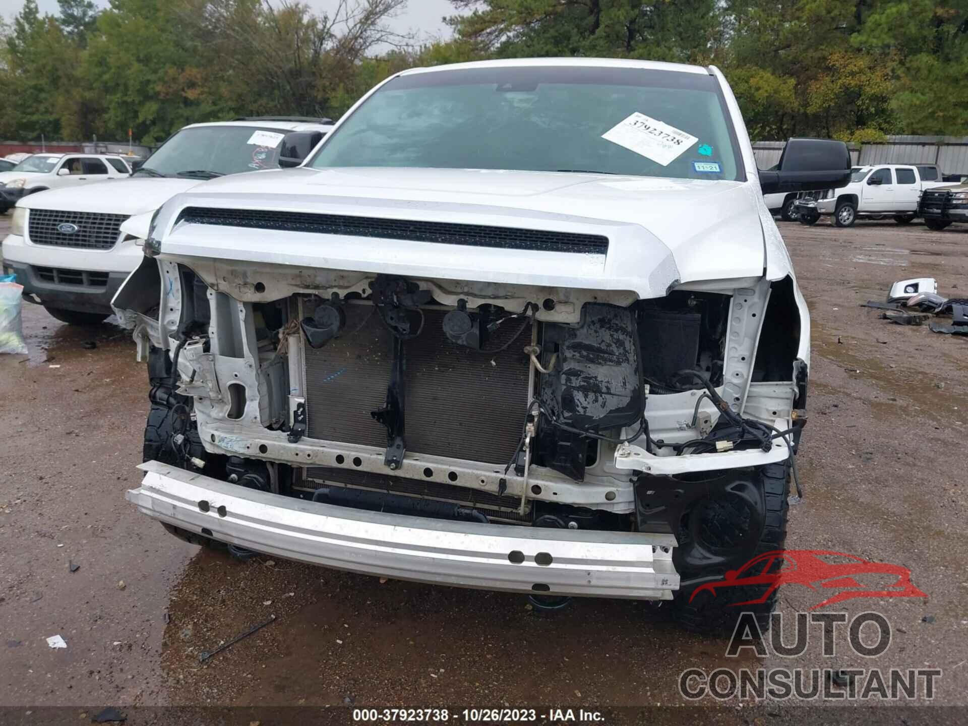 TOYOTA TUNDRA 4WD 2020 - 5TFDY5F17LX885199