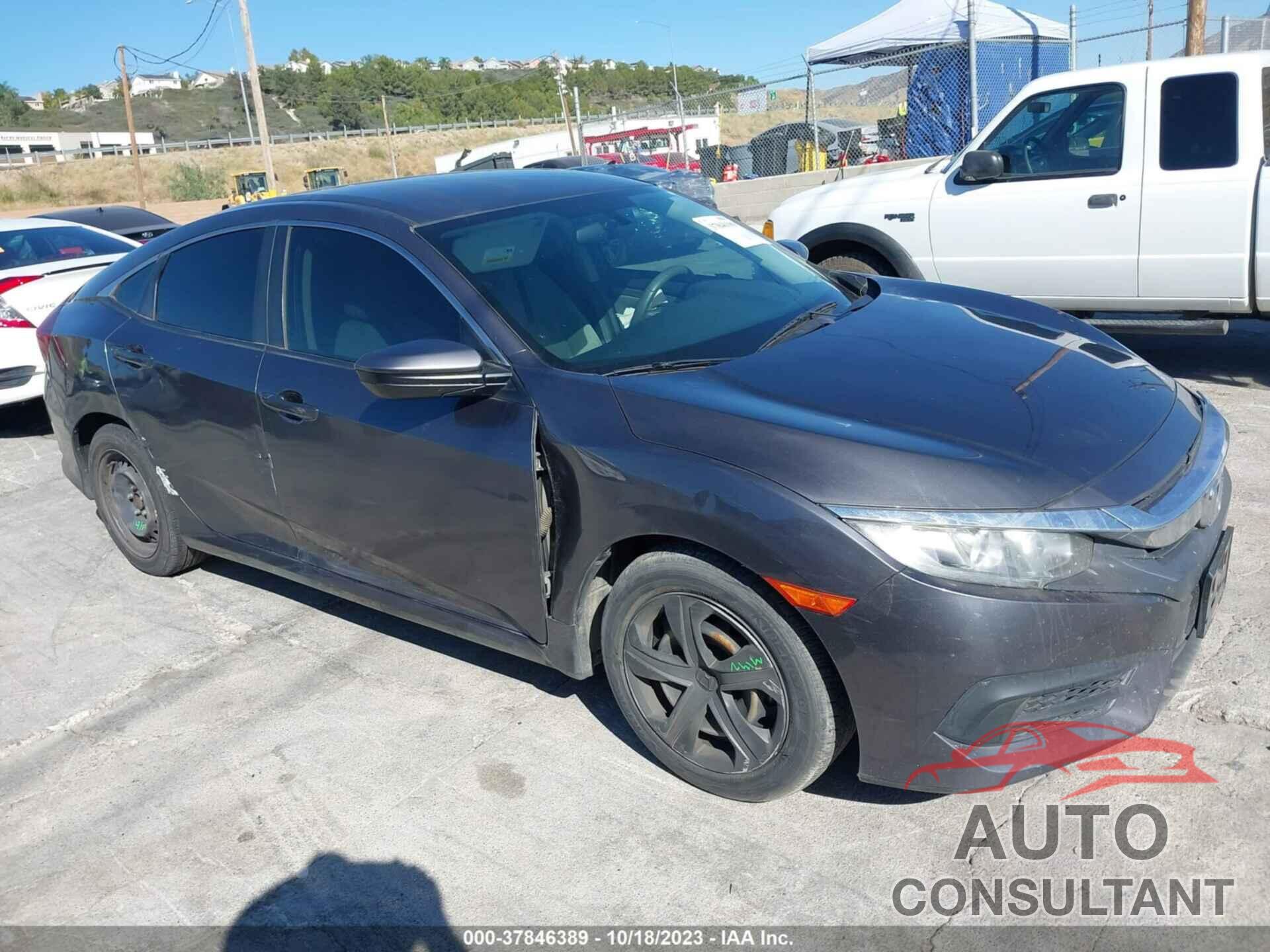 HONDA CIVIC 2018 - 2HGFC2F53JH504038