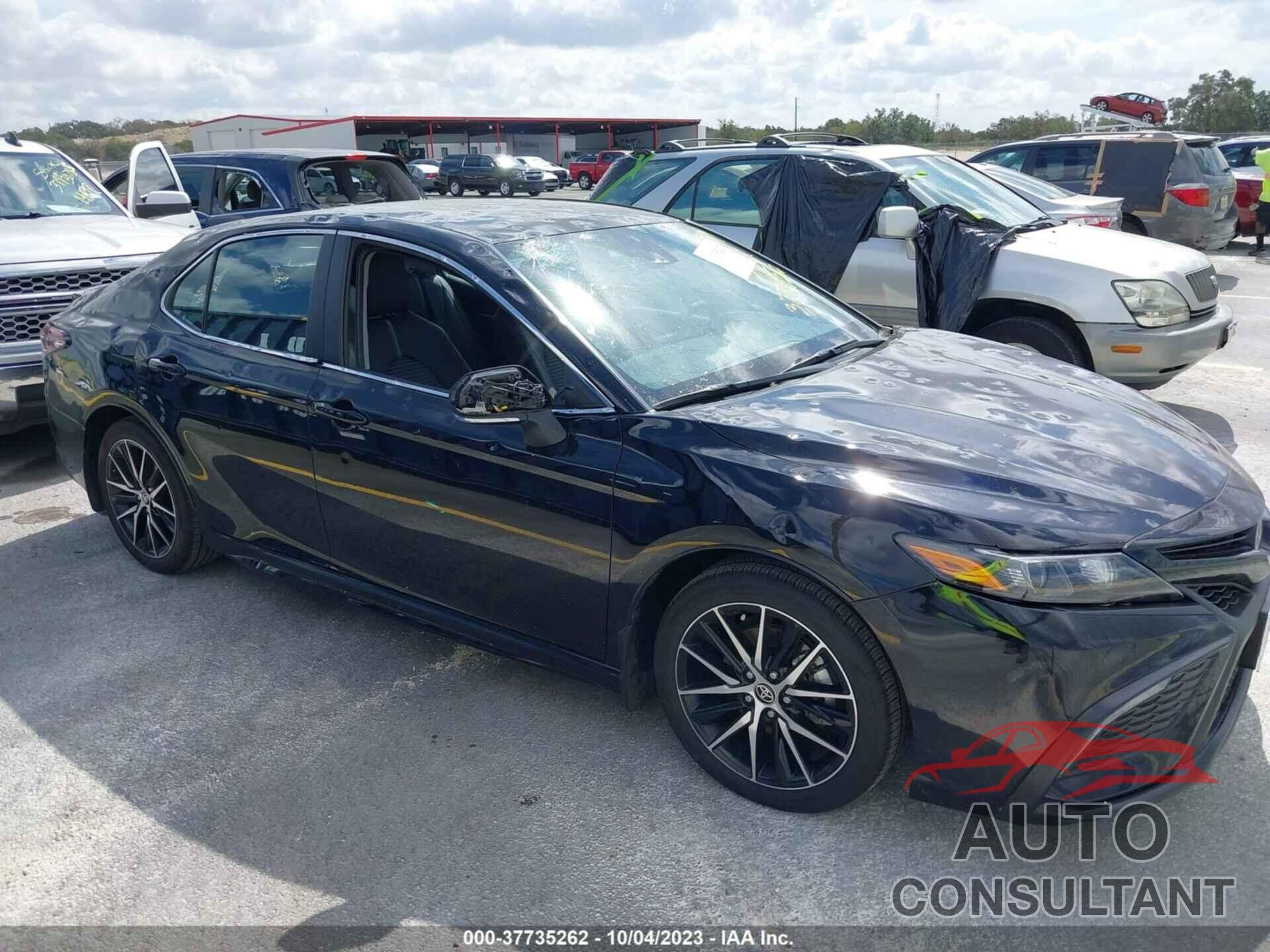 TOYOTA CAMRY 2023 - 4T1G11AK6PU804707