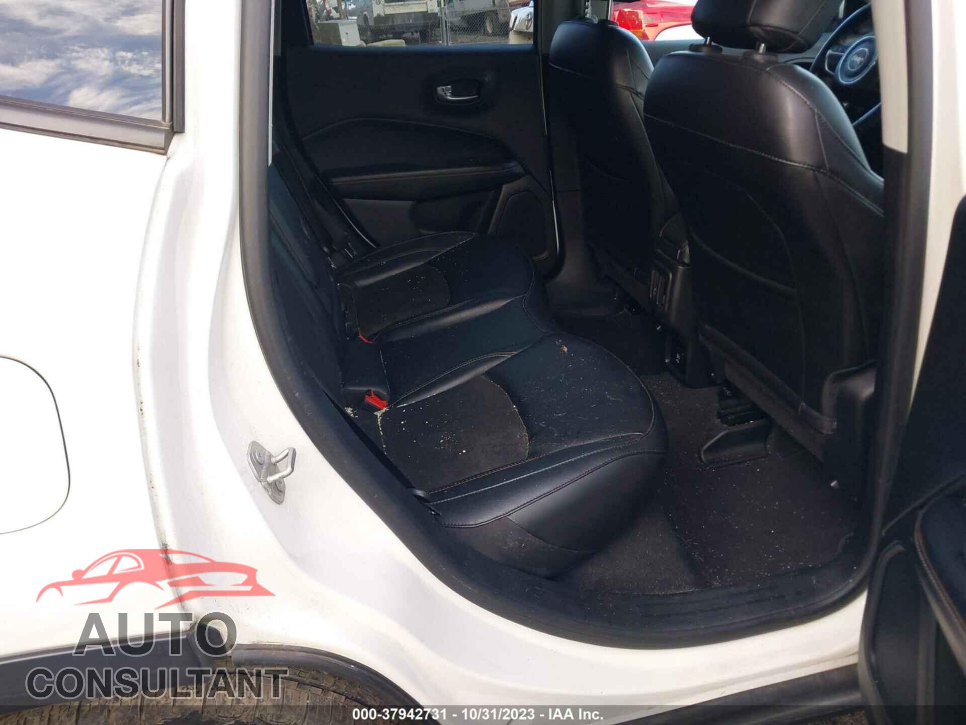 JEEP COMPASS 2020 - 3C4NJDBB3LT239901