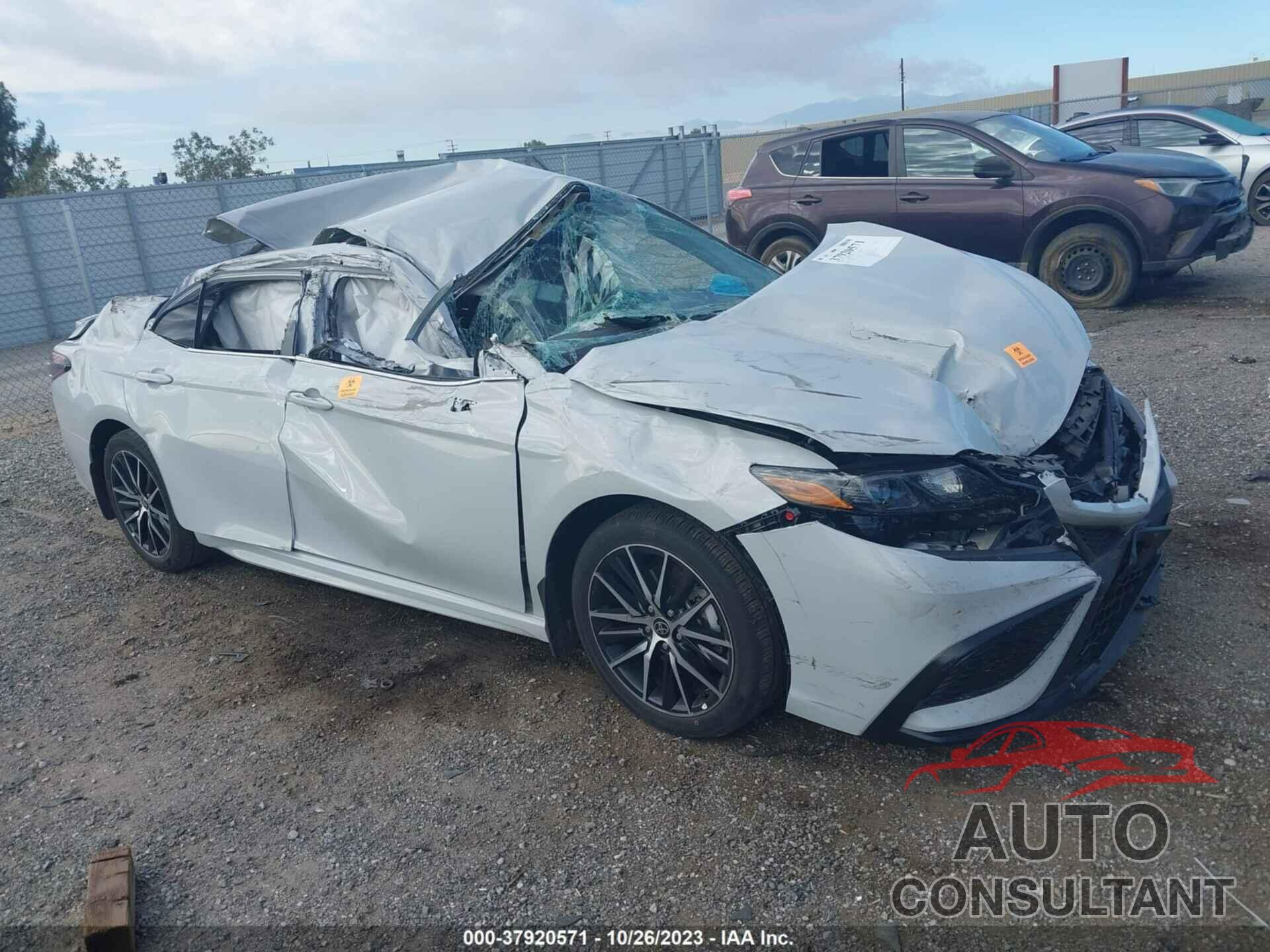 TOYOTA CAMRY 2022 - 4T1G11AK7NU010277