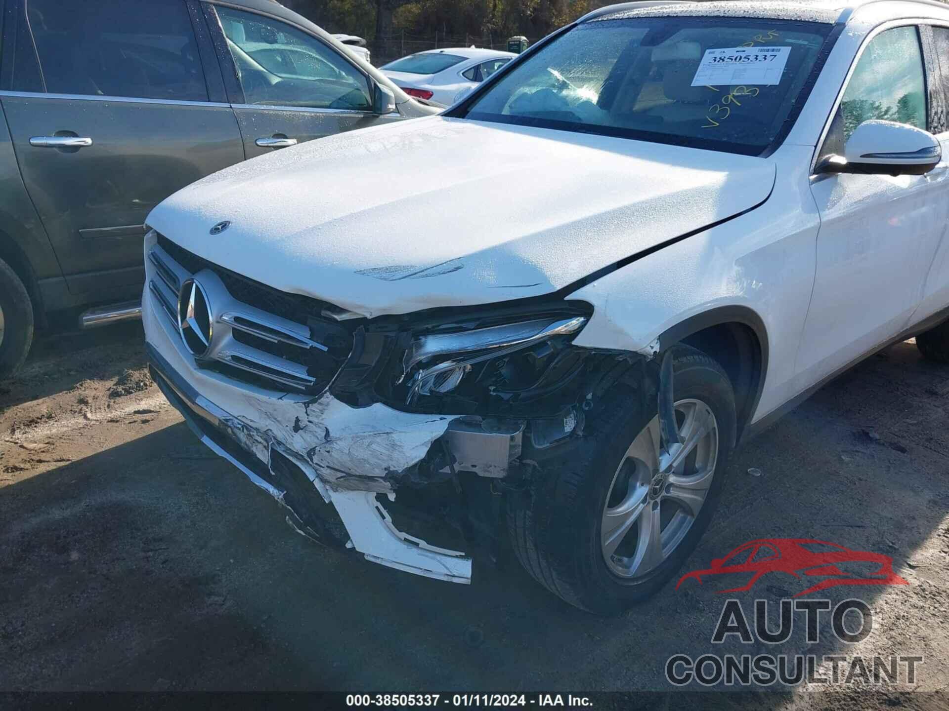 MERCEDES-BENZ GLC 300 2018 - WDC0G4JB6JV093933