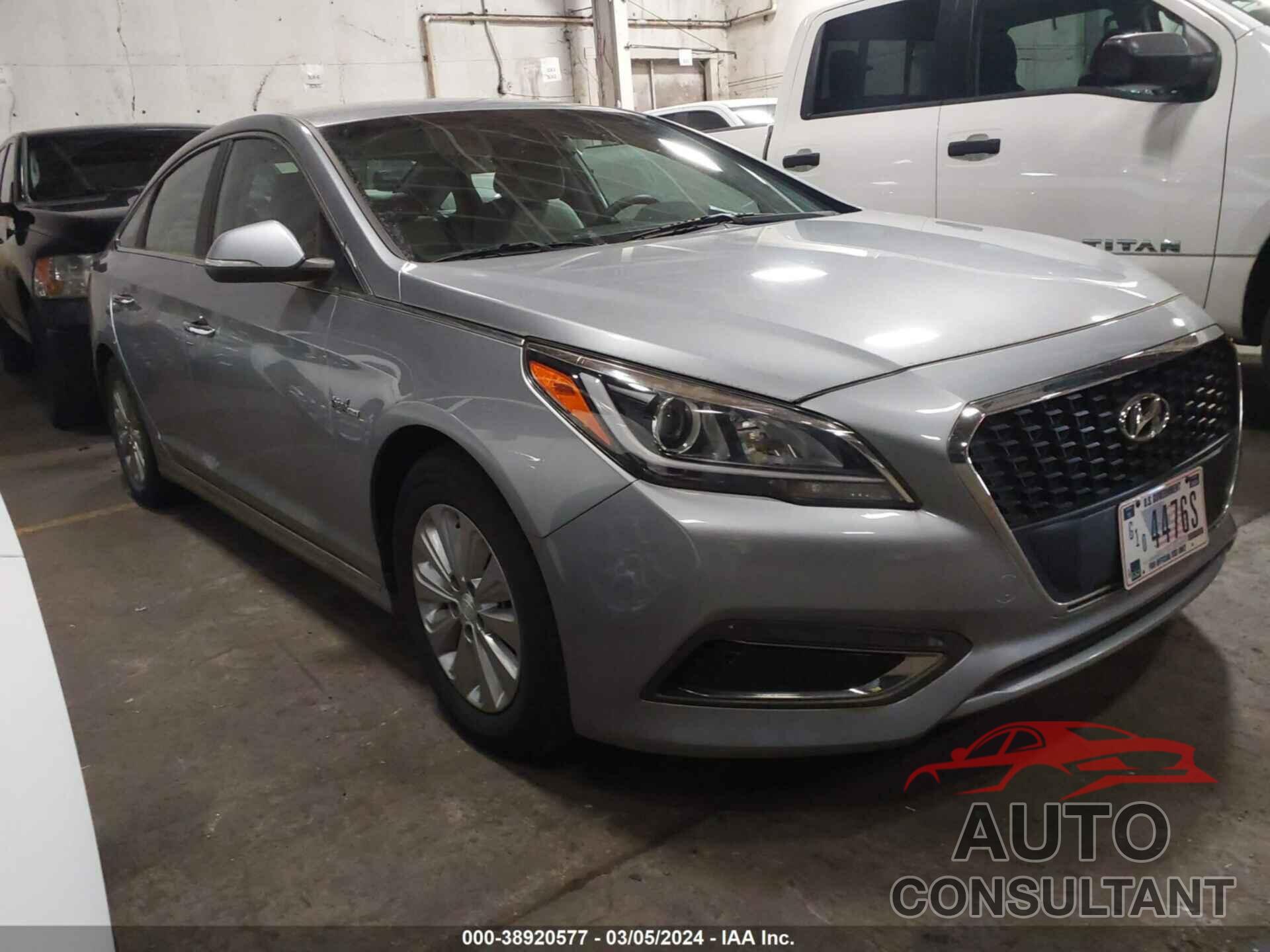 HYUNDAI SONATA HYBRID 2016 - KMHE24L13GA037426