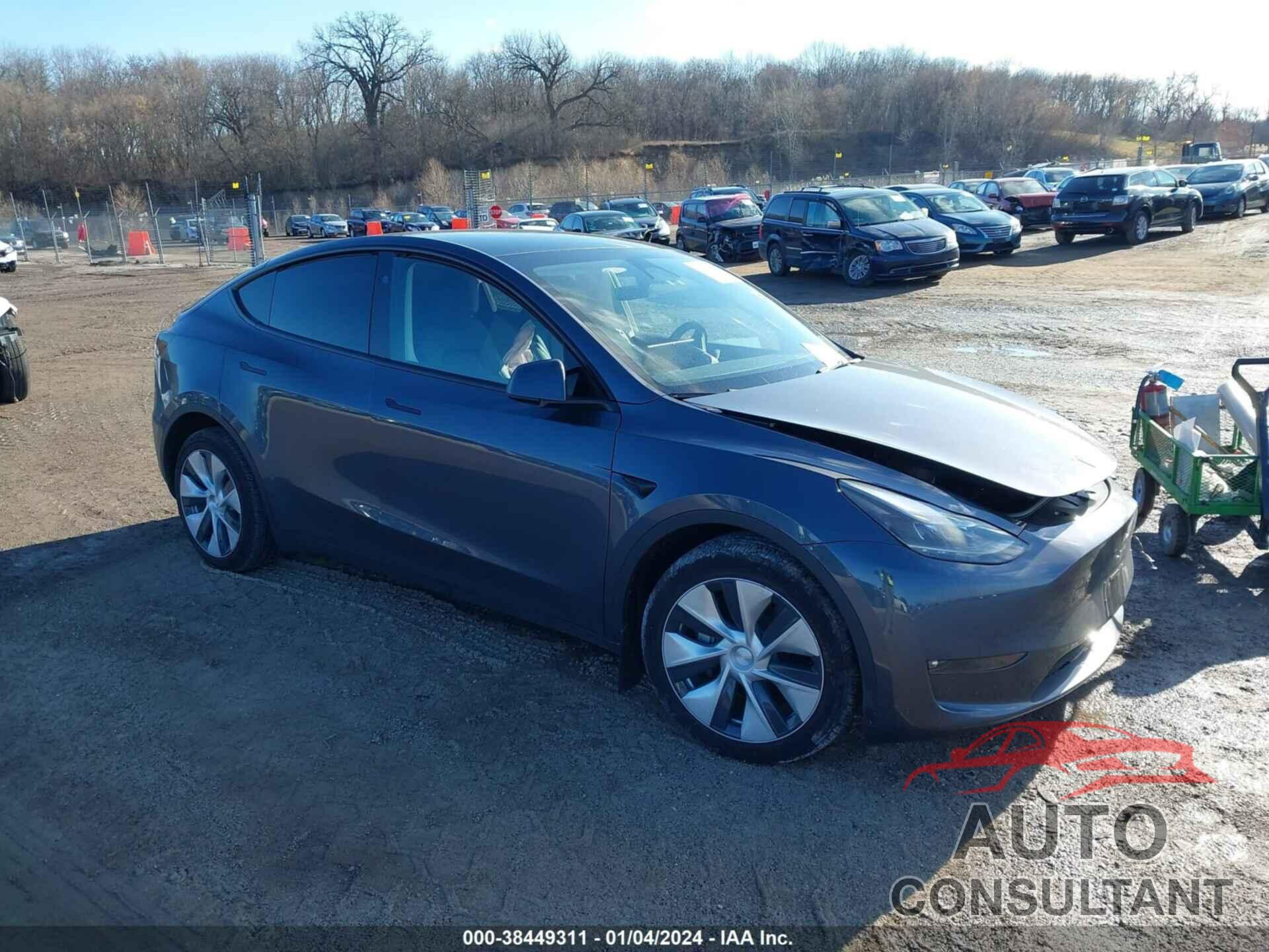 TESLA MODEL Y 2023 - 7SAYGDEE9PF880737