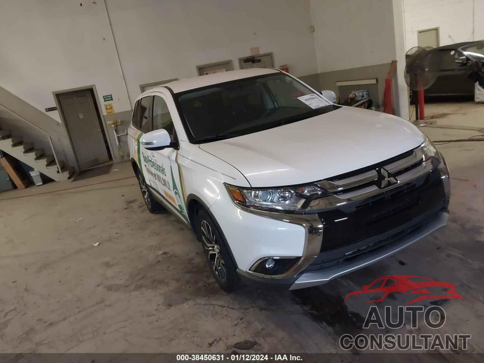 MITSUBISHI OUTLANDER 2017 - JA4AD3A38HZ037866