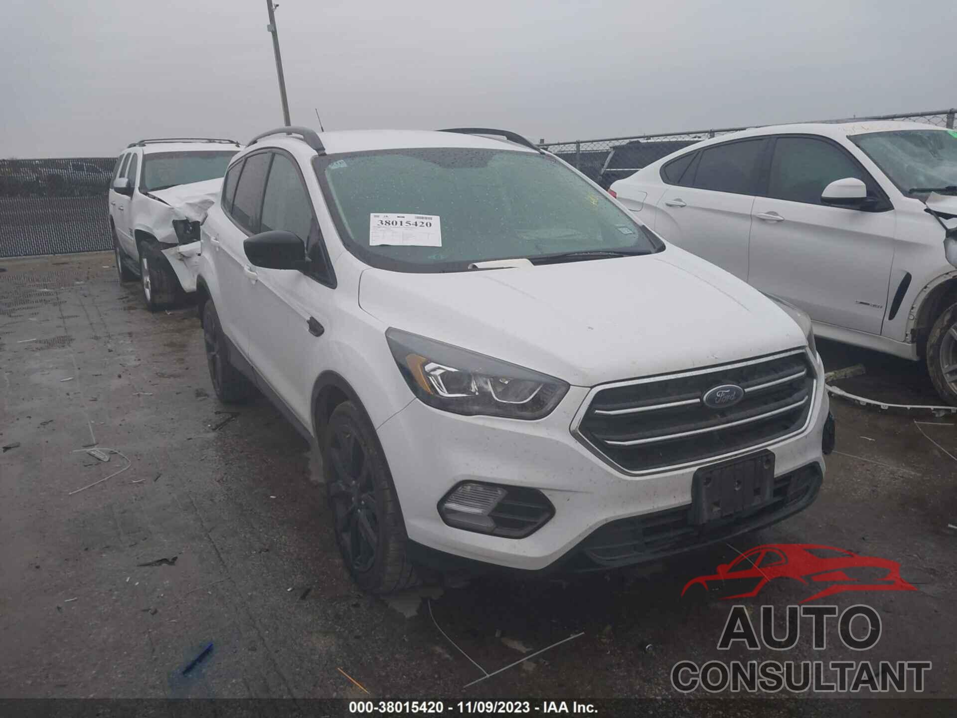FORD ESCAPE 2018 - 1FMCU0GDXJUD43270