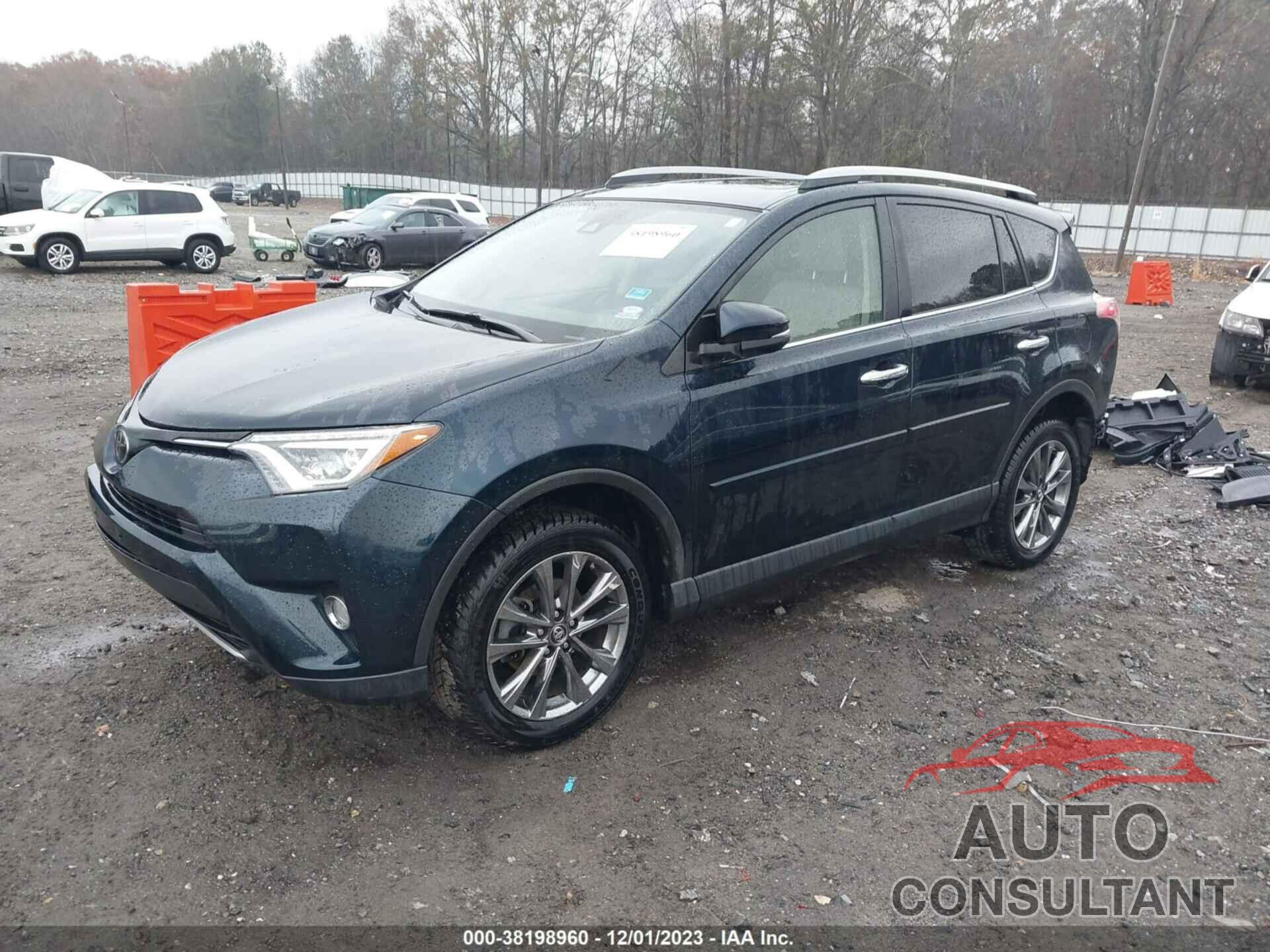 TOYOTA RAV4 2018 - JTMDFREV8JJ224587