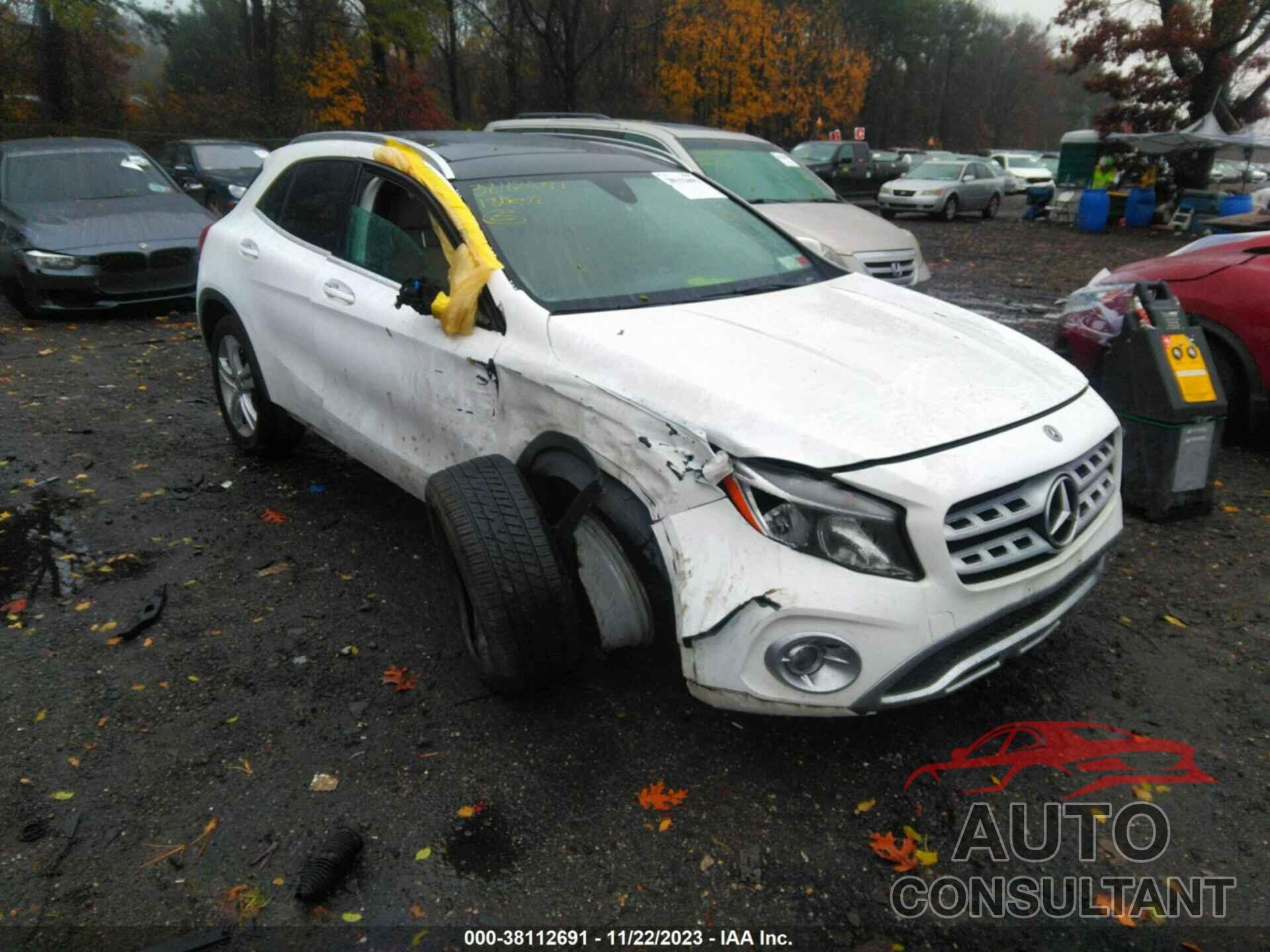 MERCEDES-BENZ GLA 250 2018 - WDCTG4GB6JU000113