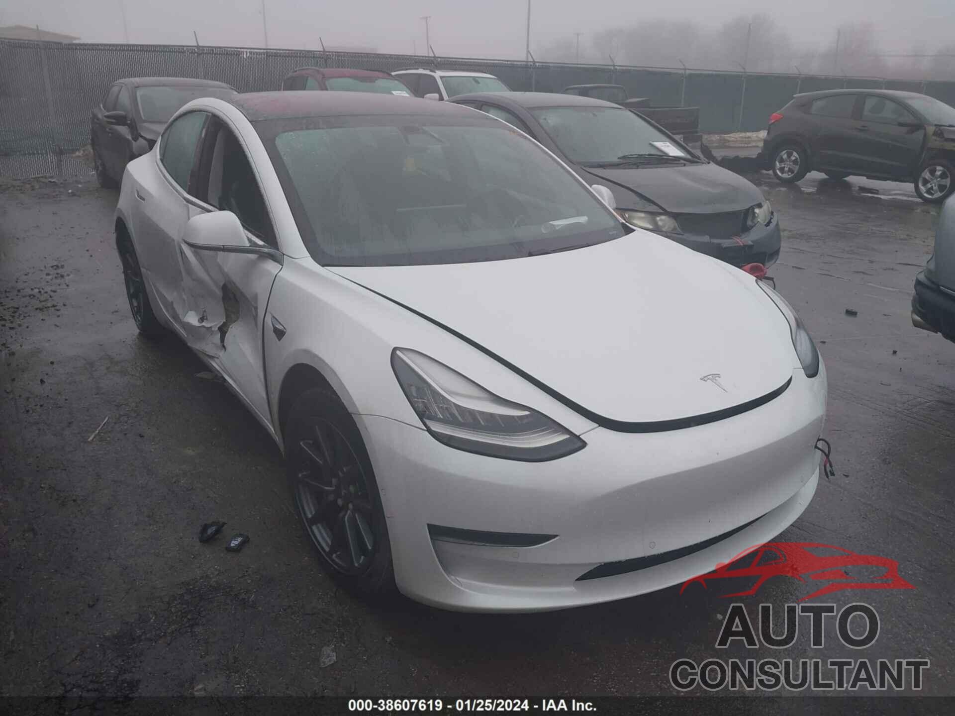 TESLA MODEL 3 2018 - 5YJ3E1EB0JF131379