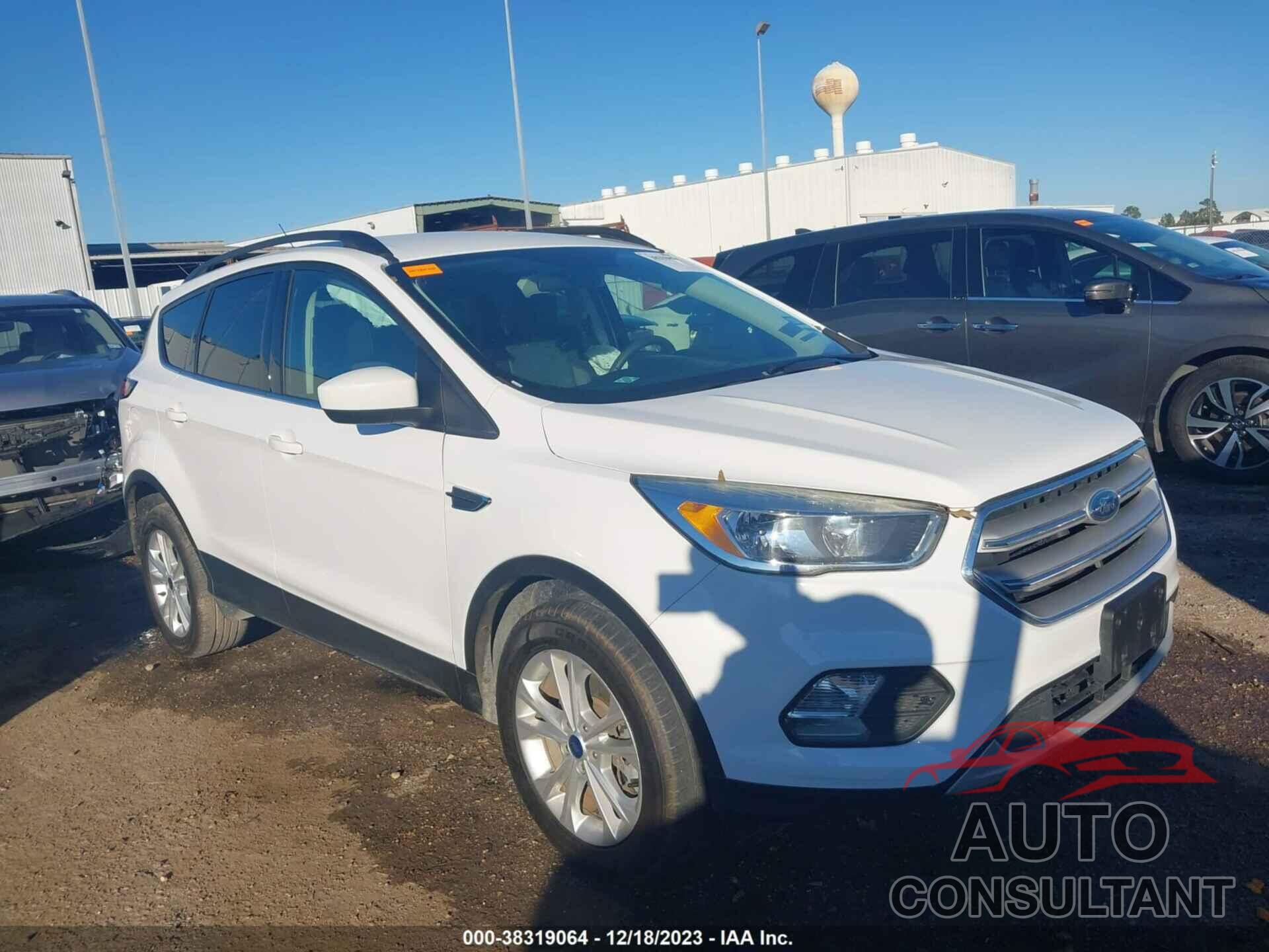 FORD ESCAPE 2018 - 1FMCU9GD5JUB33874