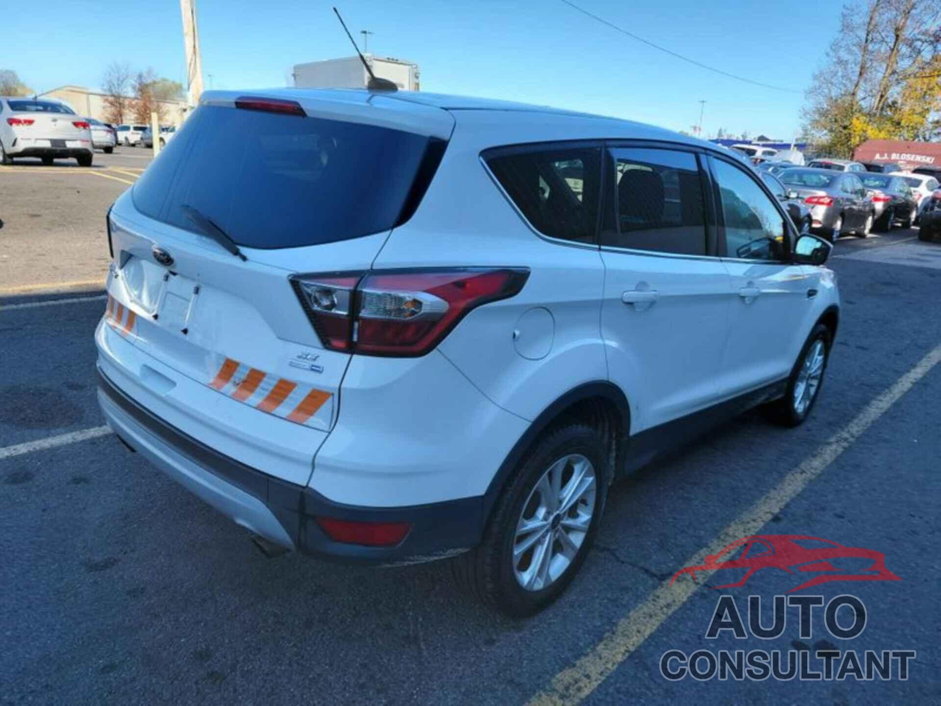 FORD ESCAPE 2017 - 1FMCU9GD4HUA62693