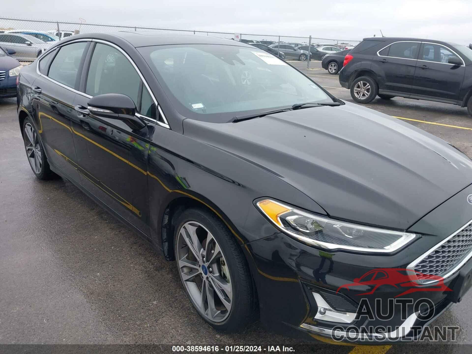 FORD FUSION 2019 - 3FA6P0D94KR223035