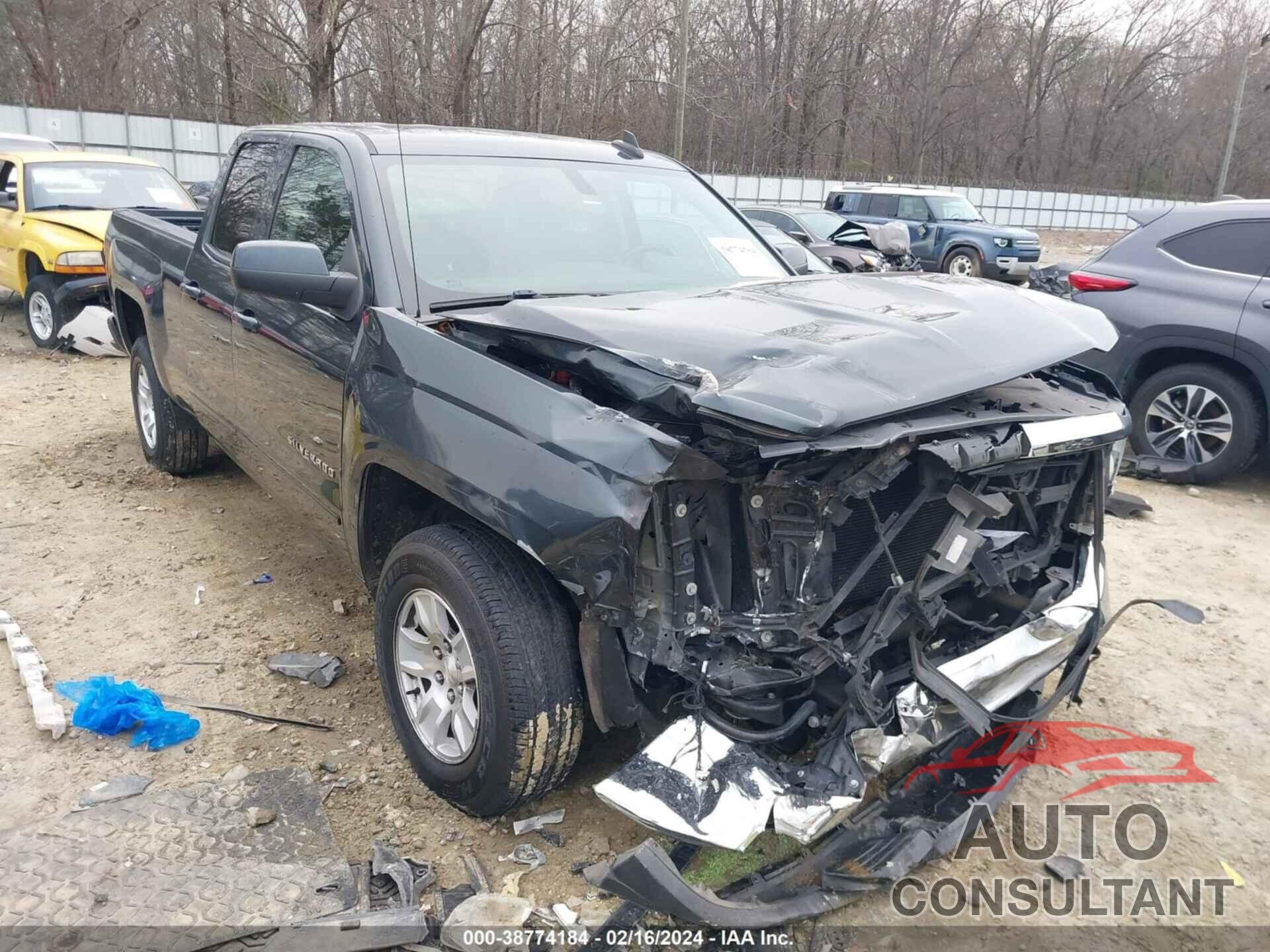 CHEVROLET SILVERADO 1500 2017 - 1GCRCREC7HZ222774